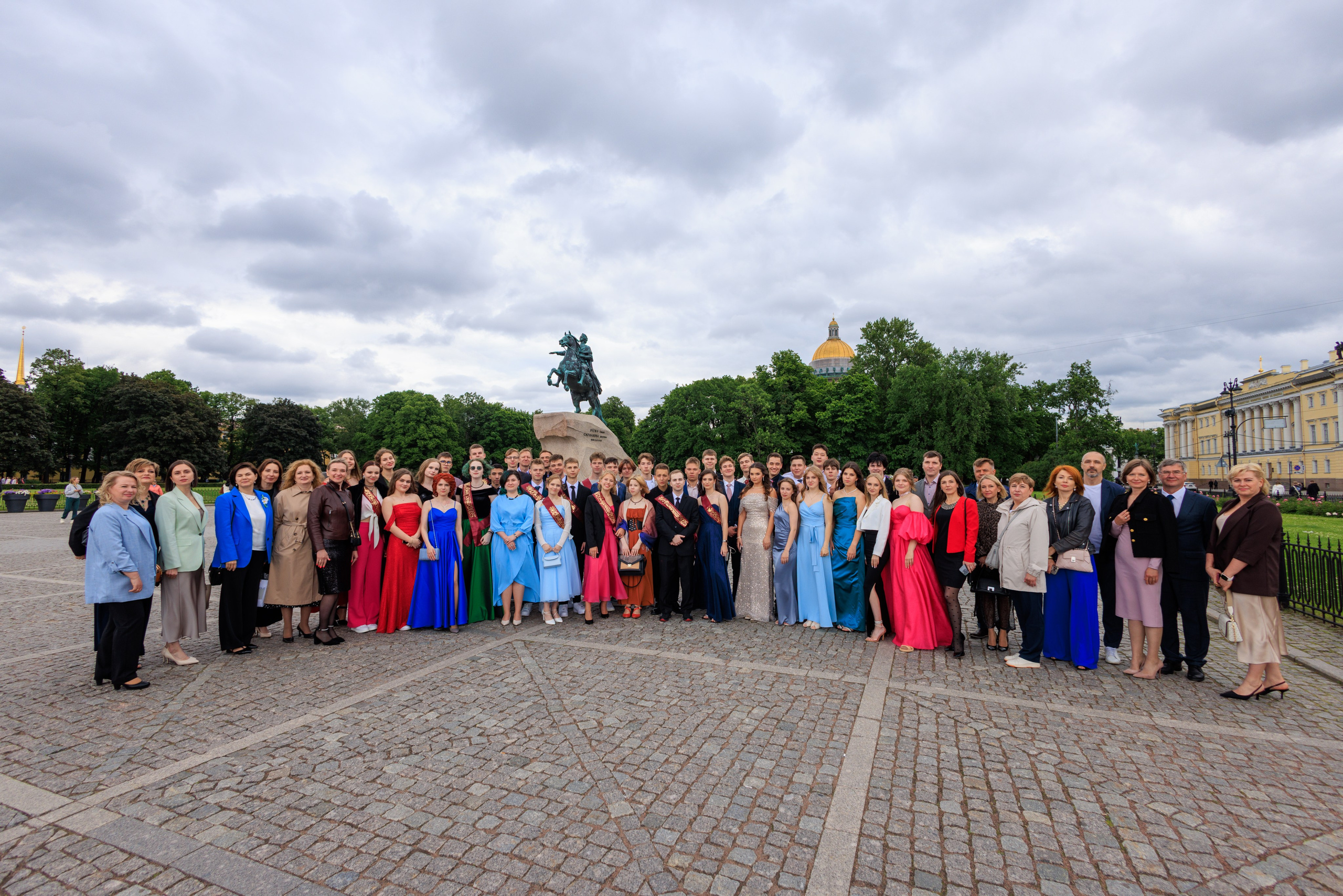 Выпускной лицея 244. Фотограф Александр Заломаев