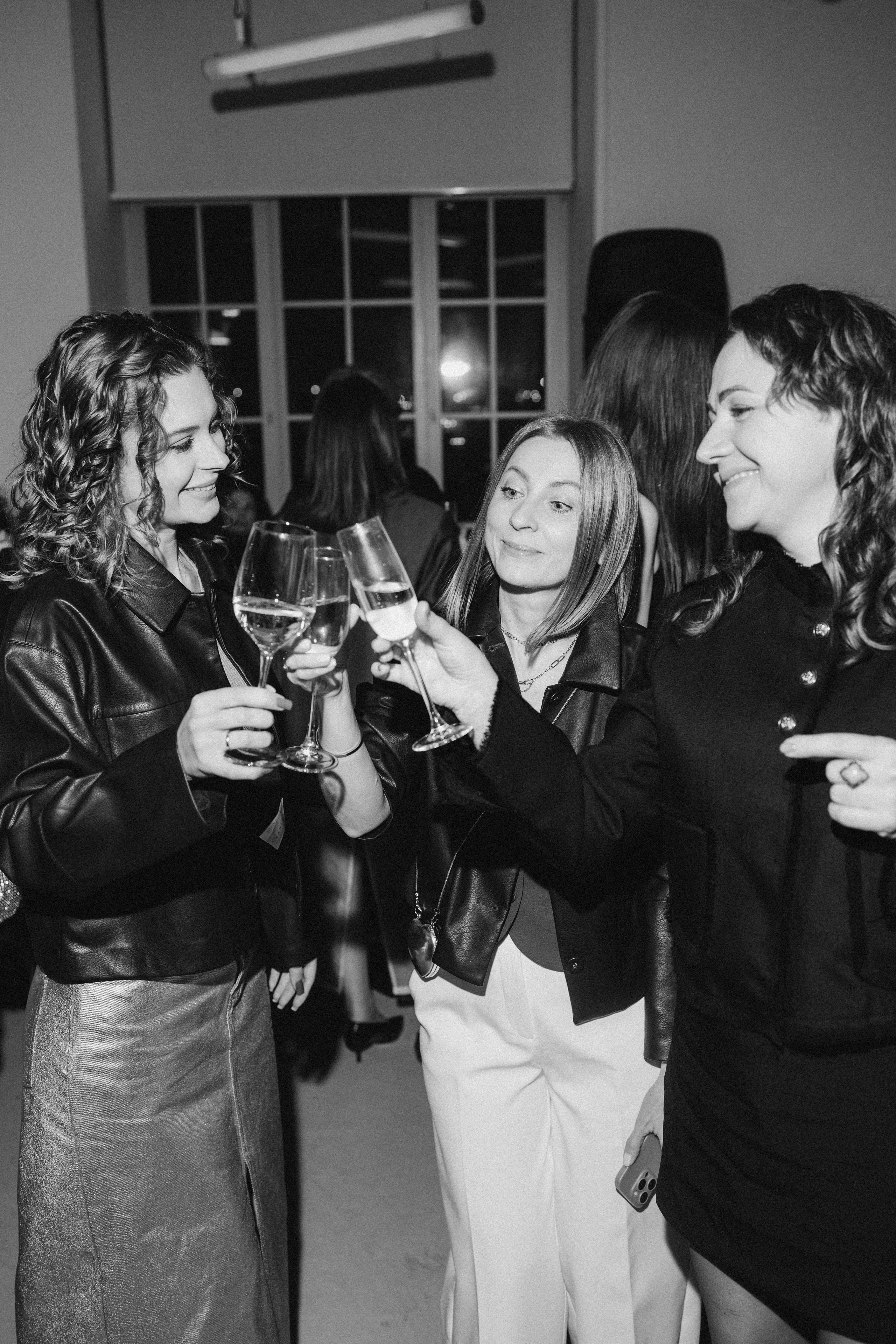 Встреча девочек из чатика. Фотограф Артем Бросов в Санкт-Петербурге и Дубае