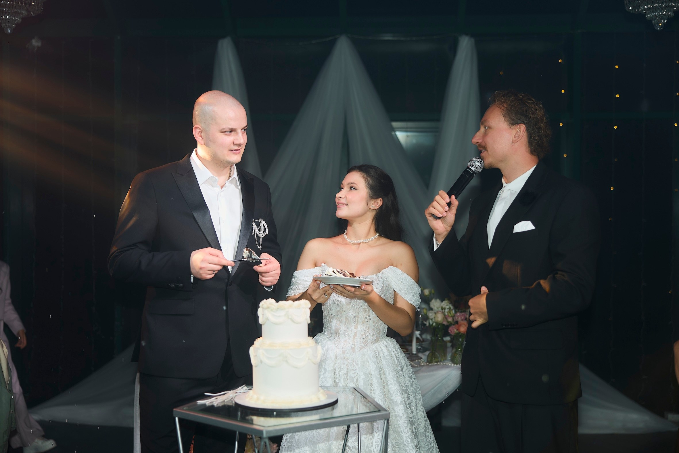 Ведущий Ураков. Подрядчики и друзья сети свадебных площадок House for wedding