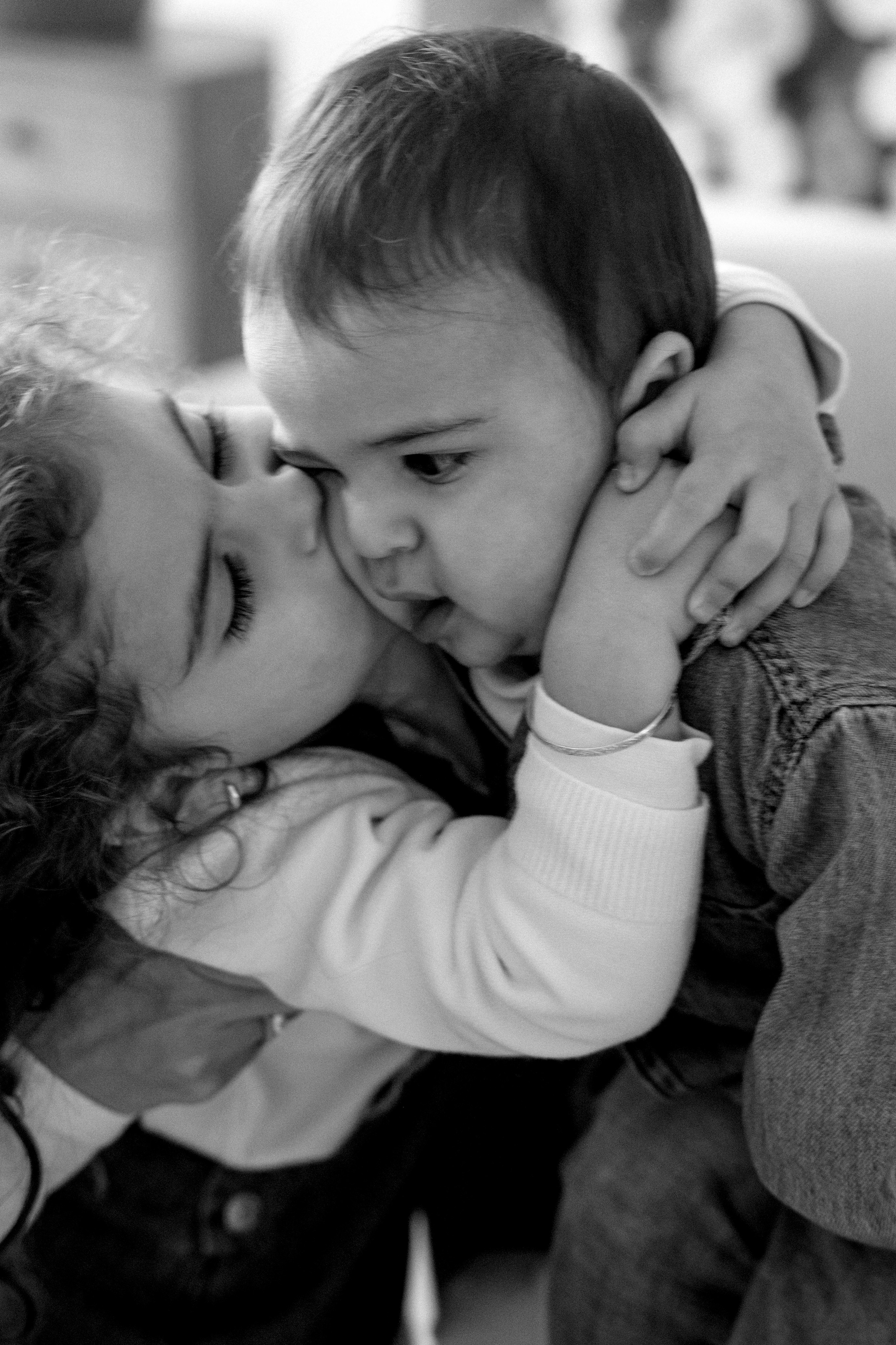 Family photoshoot in White Studio. Wedding and family photographer