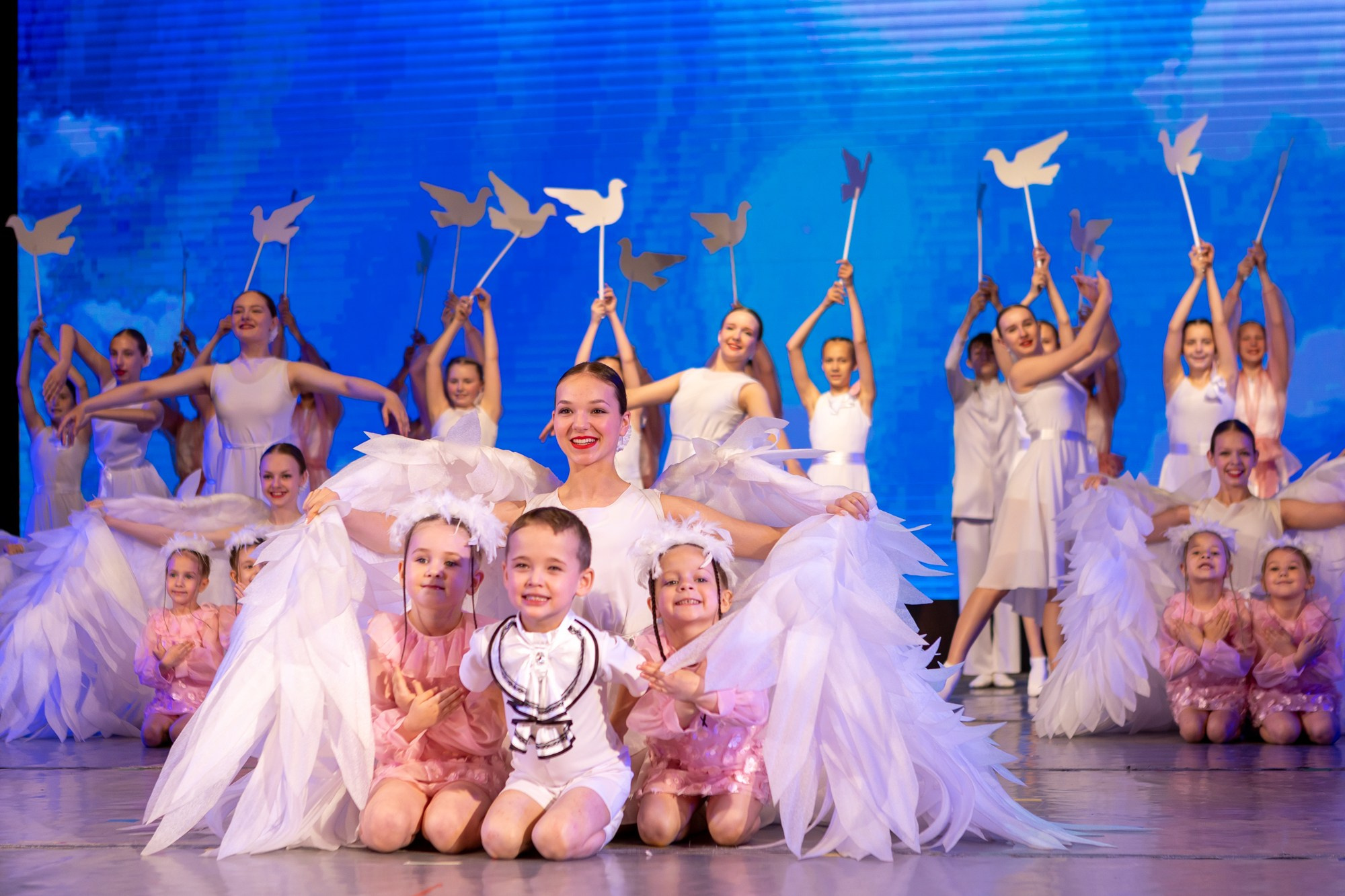 Отчетный концерт Заслуженного коллектива РФ «Жемчужинка» в Оренбурге, ДК «Россия», 2025 г. Фотограф в Оренбурге. Профессиональный фотограф