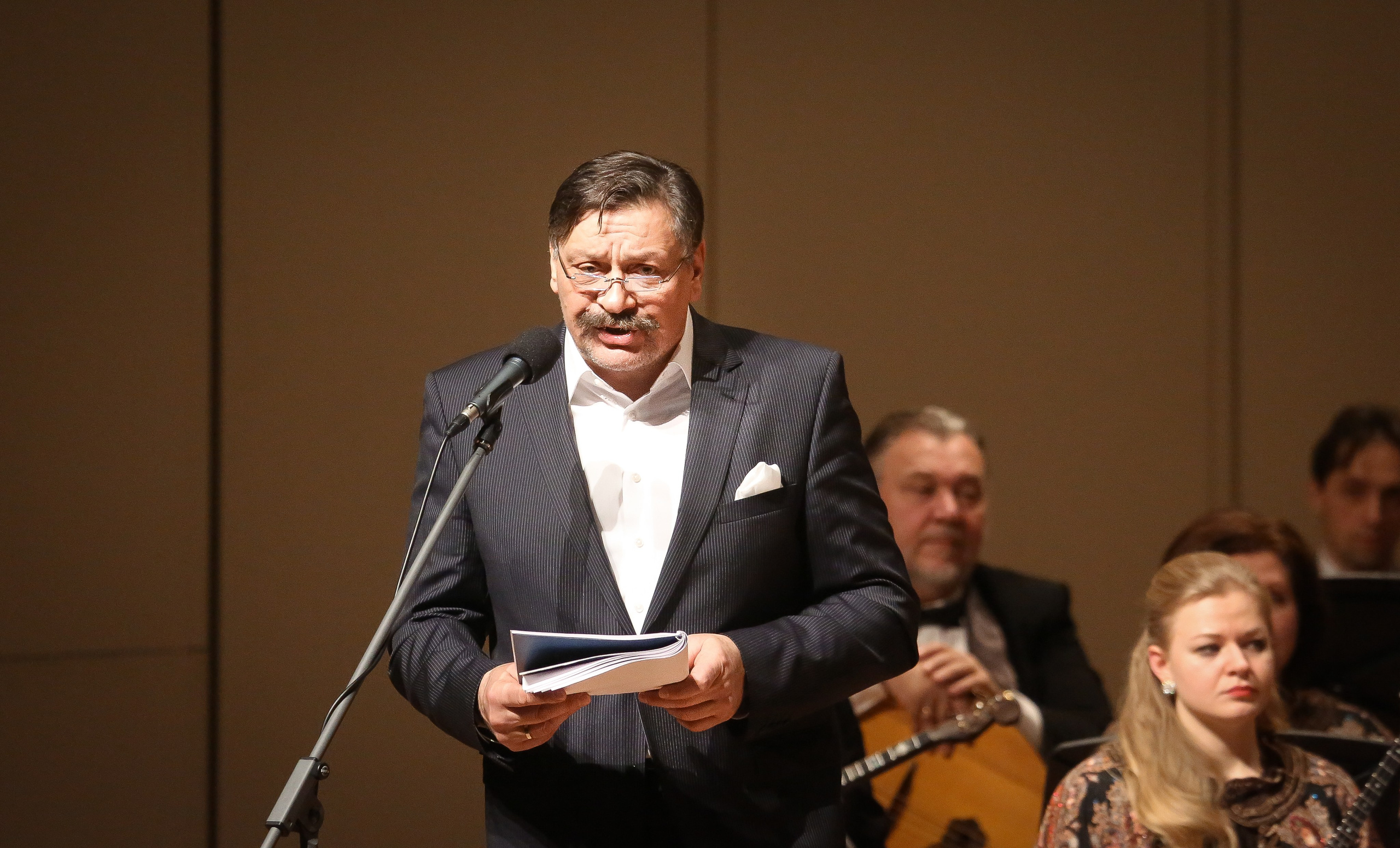 Концерт «Король репортеров» с Дмитрием Назаровым. Дарья Письменюк / Darya Leitstern — фотограф, музыкант, журналист, путешественник