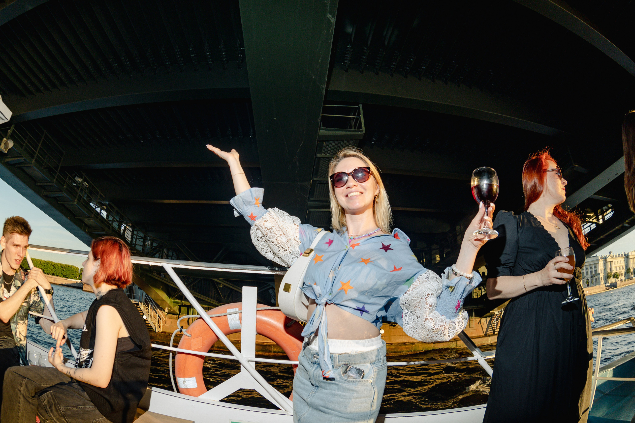 Gravity Project круизы. Репортажный и портретный фотограф в Санктпетербурге. Видиосъемка мероприятий в Санкт-Петербурге