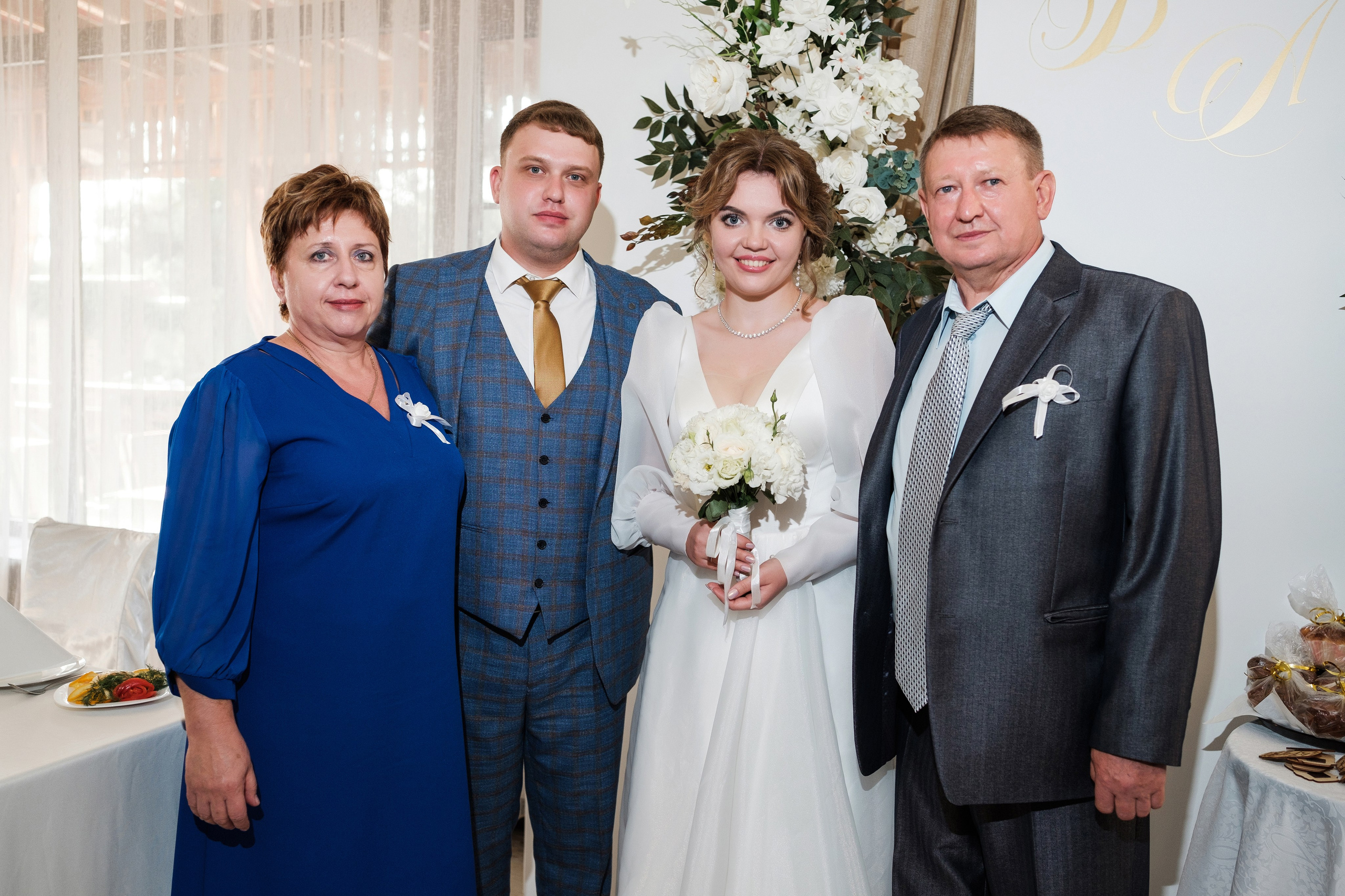 Виктор и Анна. Свадебный фотограф | репортаж | праздники | крещение