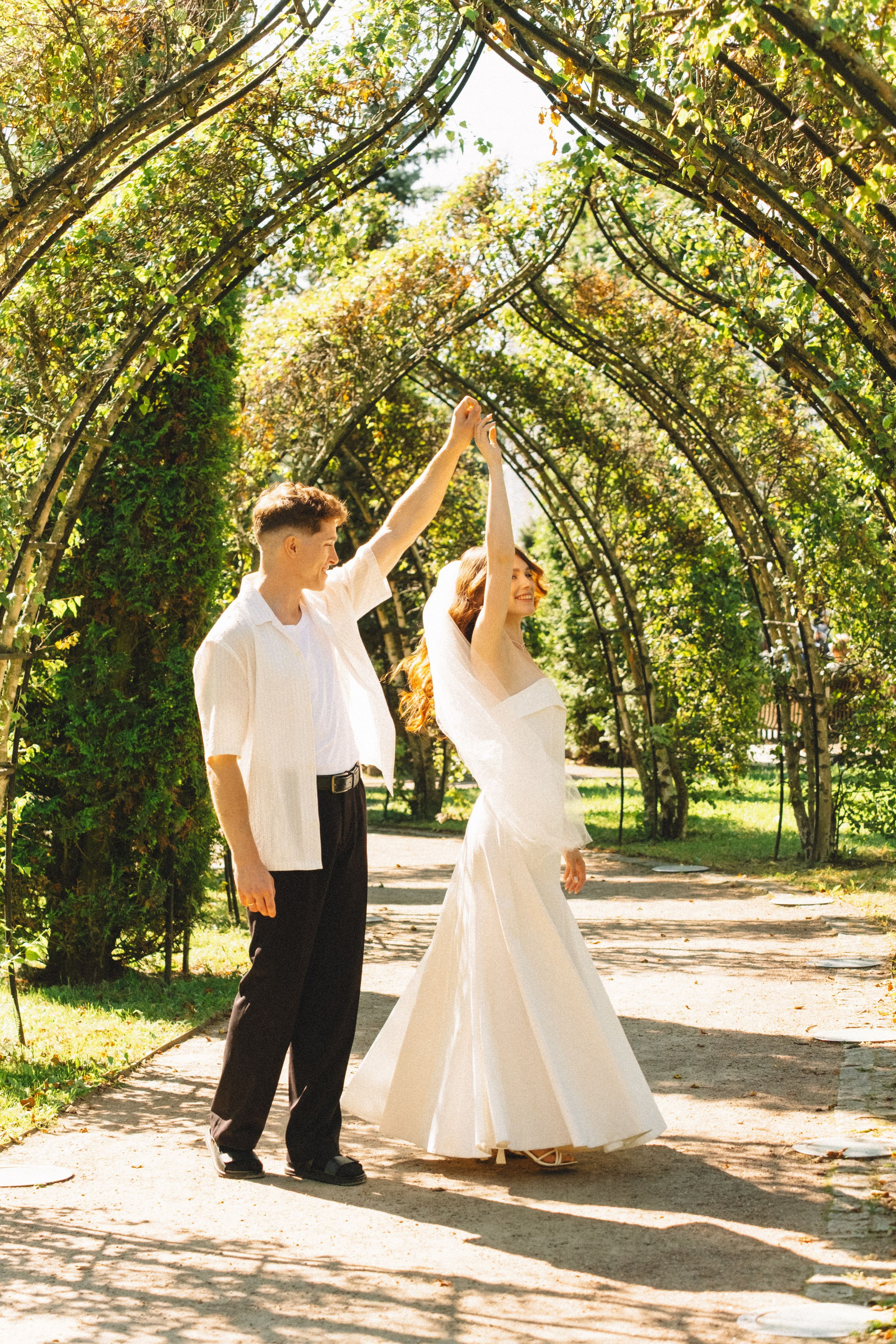 СВАДЕБНАЯ СЬЕМКА В ПЕТЕРГОФЕ И СЬЕМКА РЕПОРТАЖА В ЗАГСЕ ПЕТЕРГОФА. Профессиональный фотограф, Санкт-Петербург — Виктория Богомолова