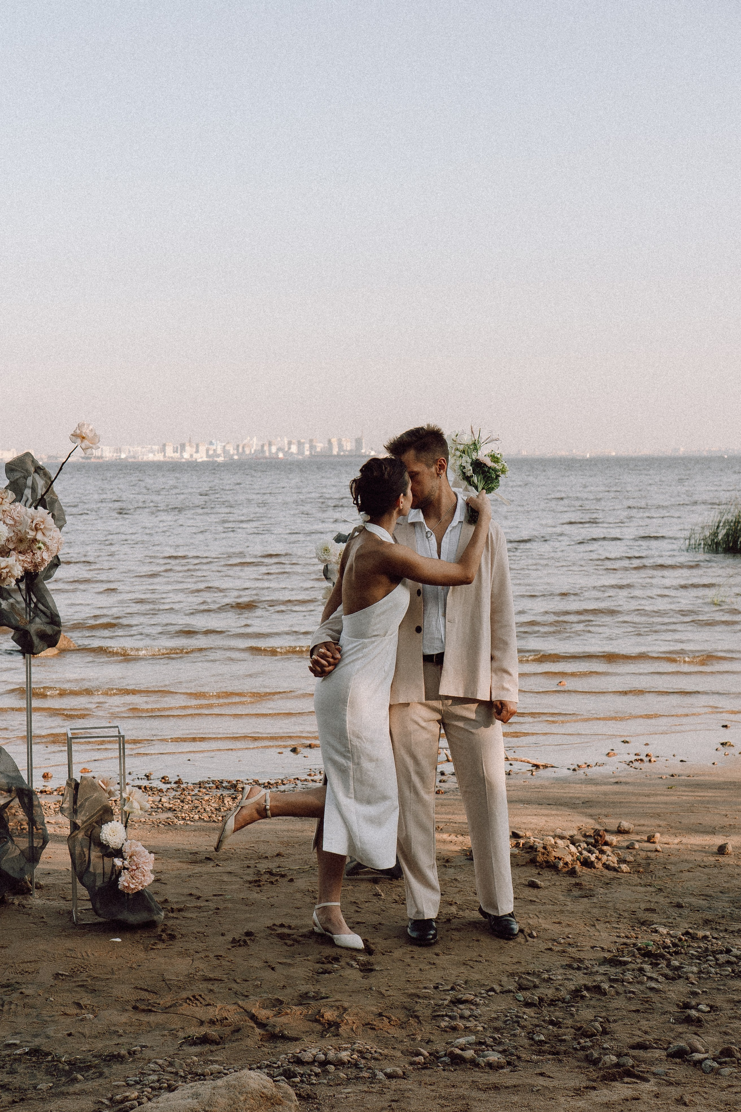 СВАДЕБНАЯ ФОТОСЕССИЯ ВЫЕЗДНОЙ ЦЕРЕМОНИИ (ФИНСКИЙ ЗАЛИВ). Профессиональный фотограф, Санкт-Петербург — Виктория Богомолова