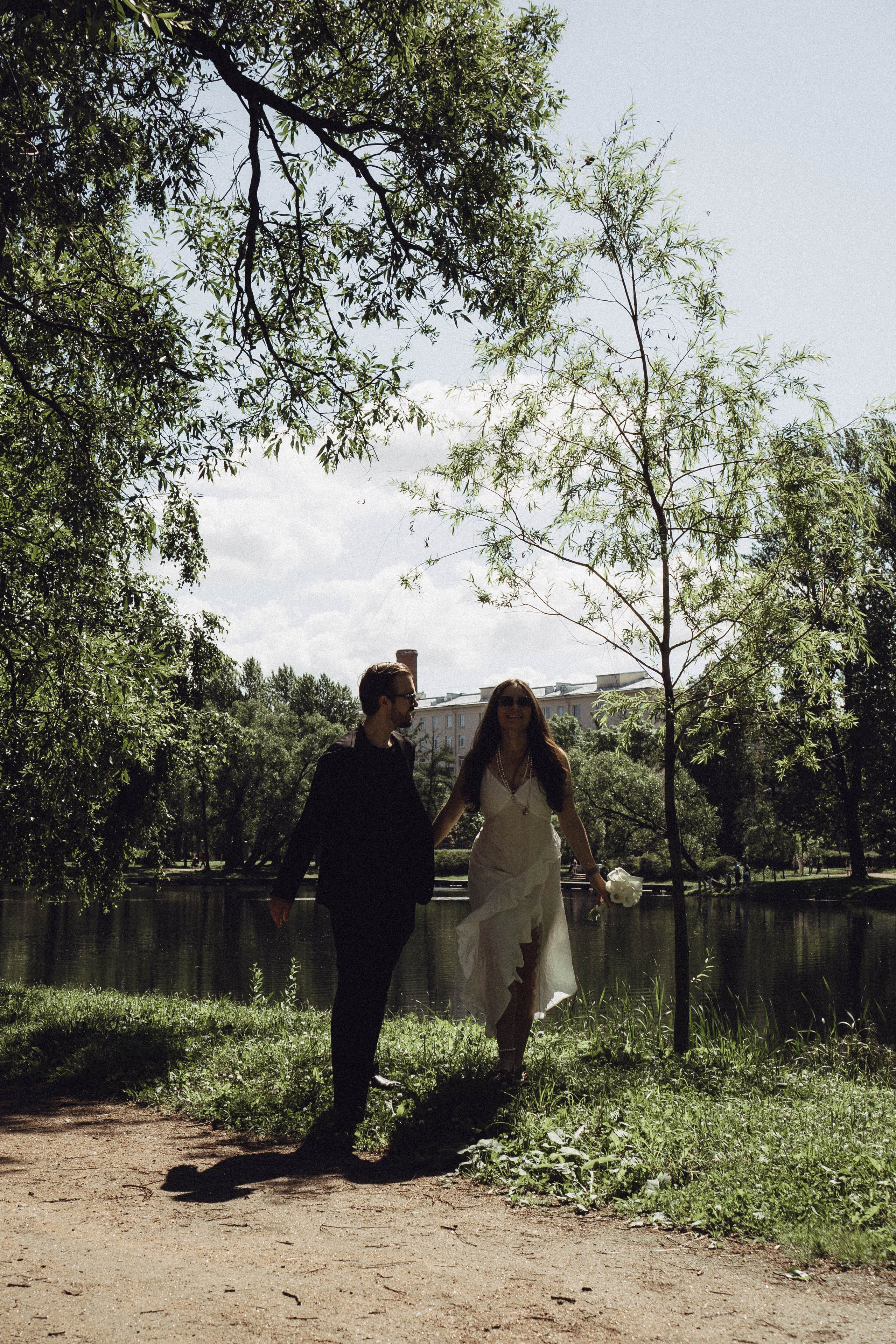 СВАДЕБНАЯ СЬЕМКА В ПАРКЕ ПОБЕДЫ И ПРОГУЛКА ПО МОСКОВСКОМУ ПРОСПЕКТУ. Профессиональный фотограф, Санкт-Петербург — Виктория Богомолова