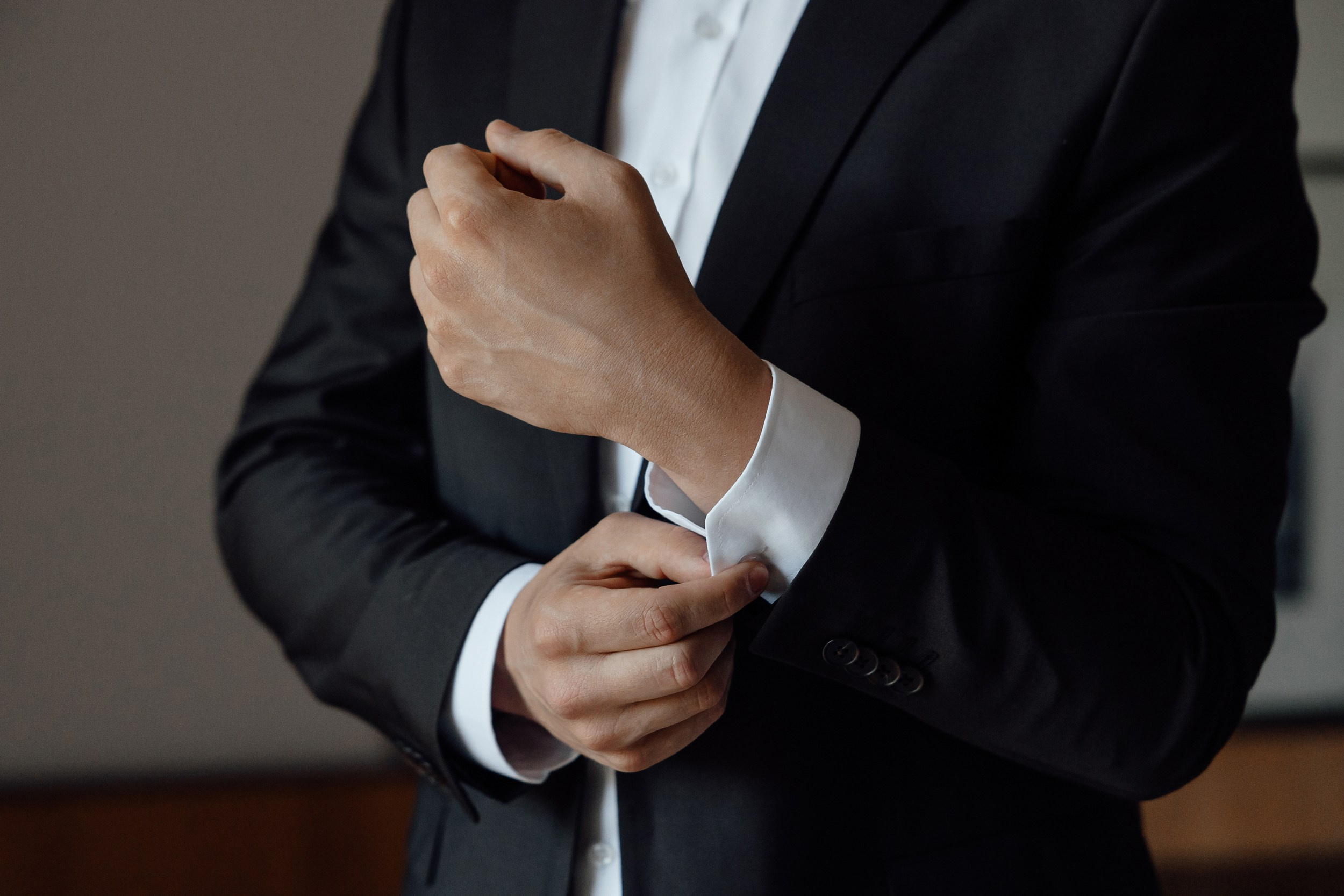 Свадебная фотосессия в Барвиха Luxury Village. Свадебный фотограф в Москве Дарья Олендарёва