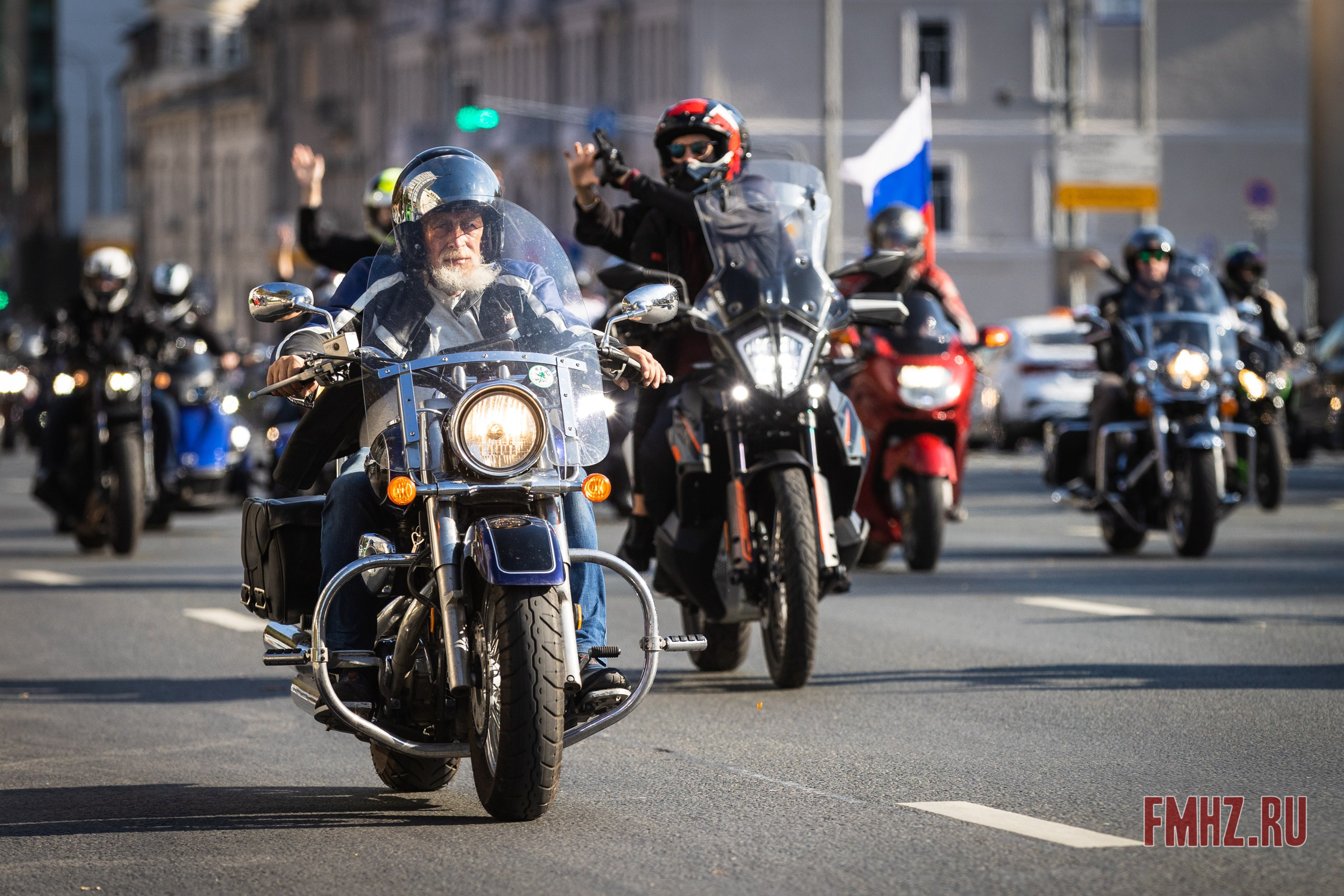 Закрытие Мотосезона 2023 на проспекте Академика Сахарова. Фотограф Владимир Охрименко