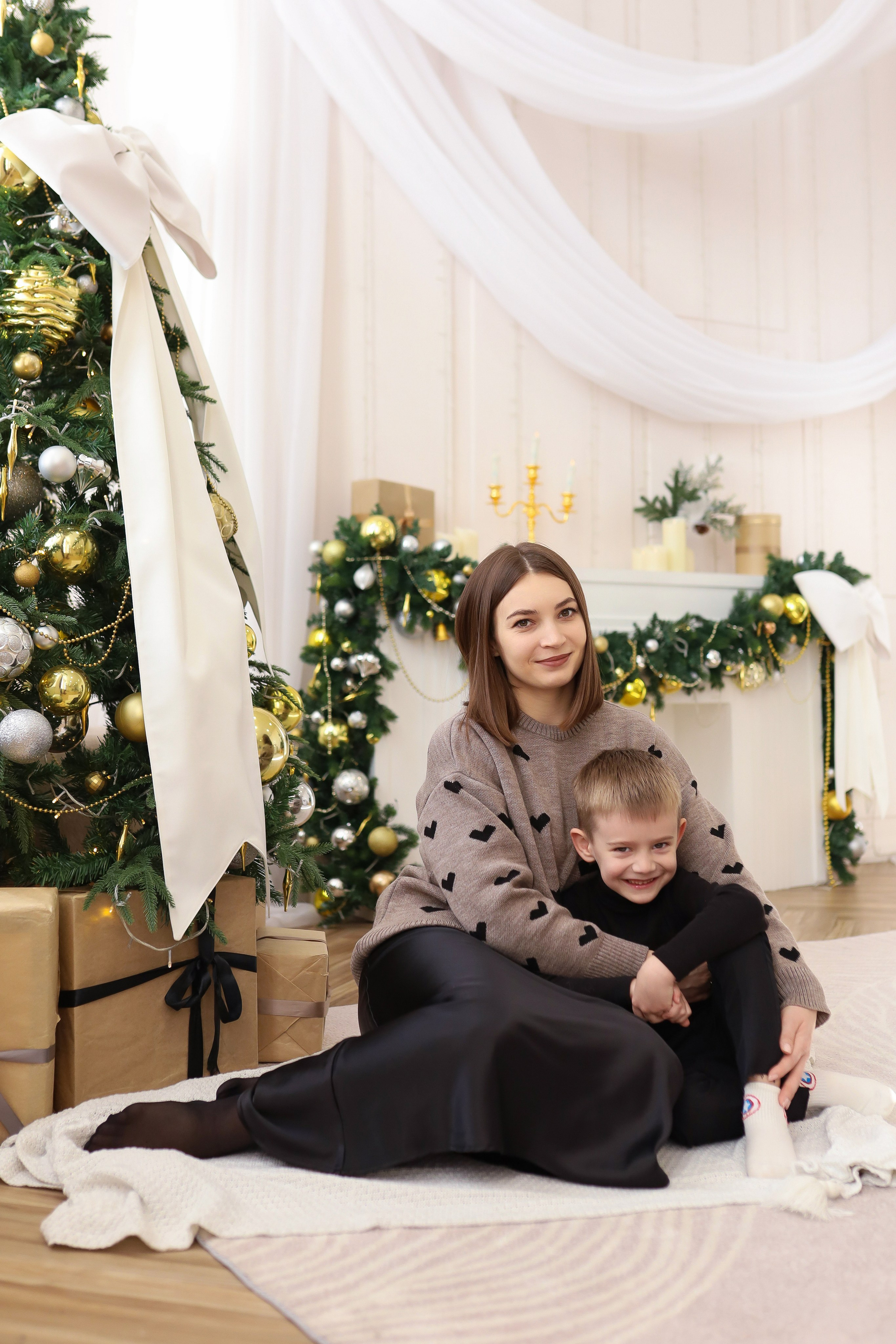 Семейная съёмка белый зал. ФОТОГРАФ ХАБАРОВСК АНАСТАСИЯ РАЧЕНКОВА