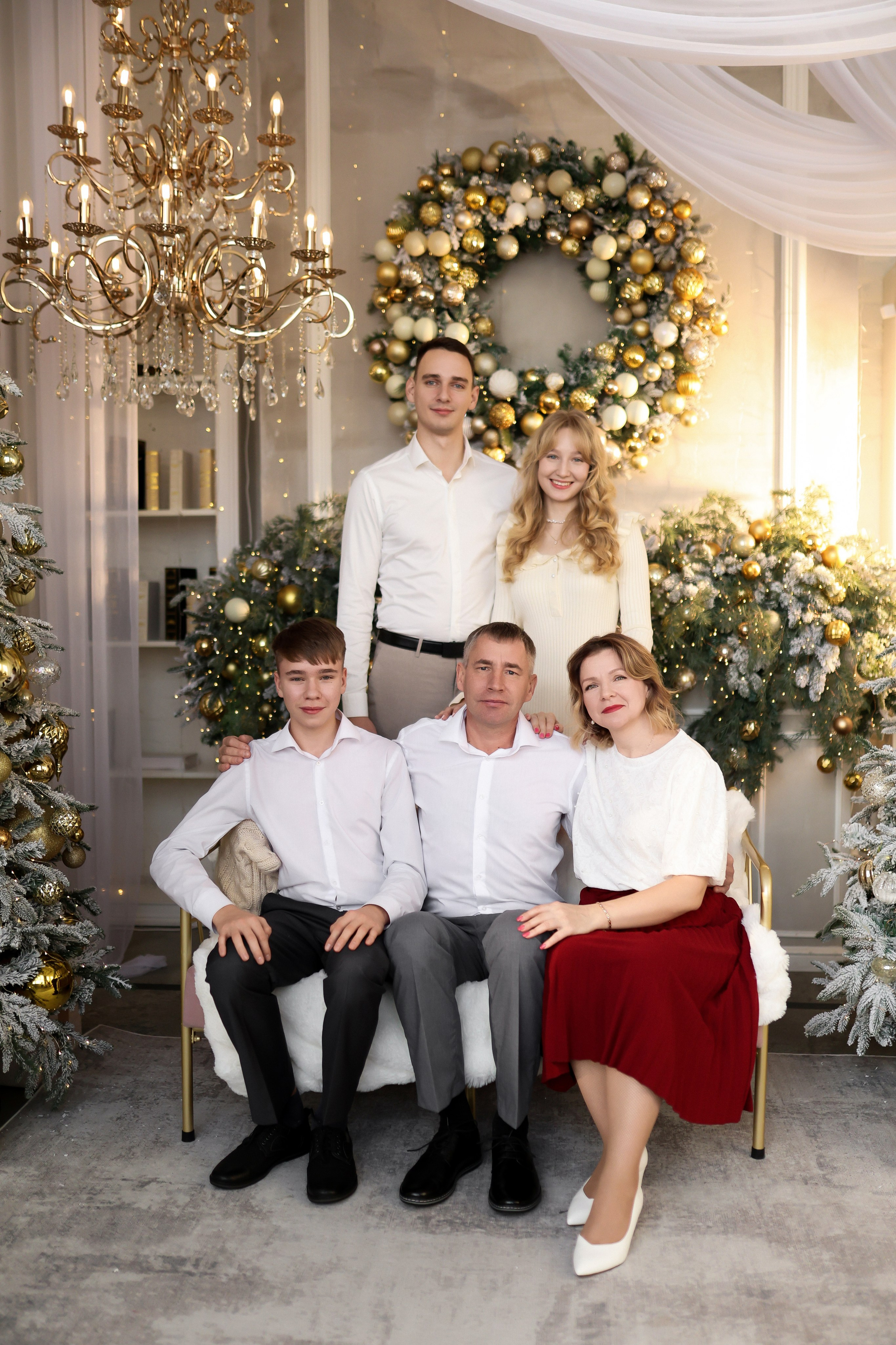 Семейная съёмка зал Флет. ФОТОГРАФ ХАБАРОВСК АНАСТАСИЯ РАЧЕНКОВА