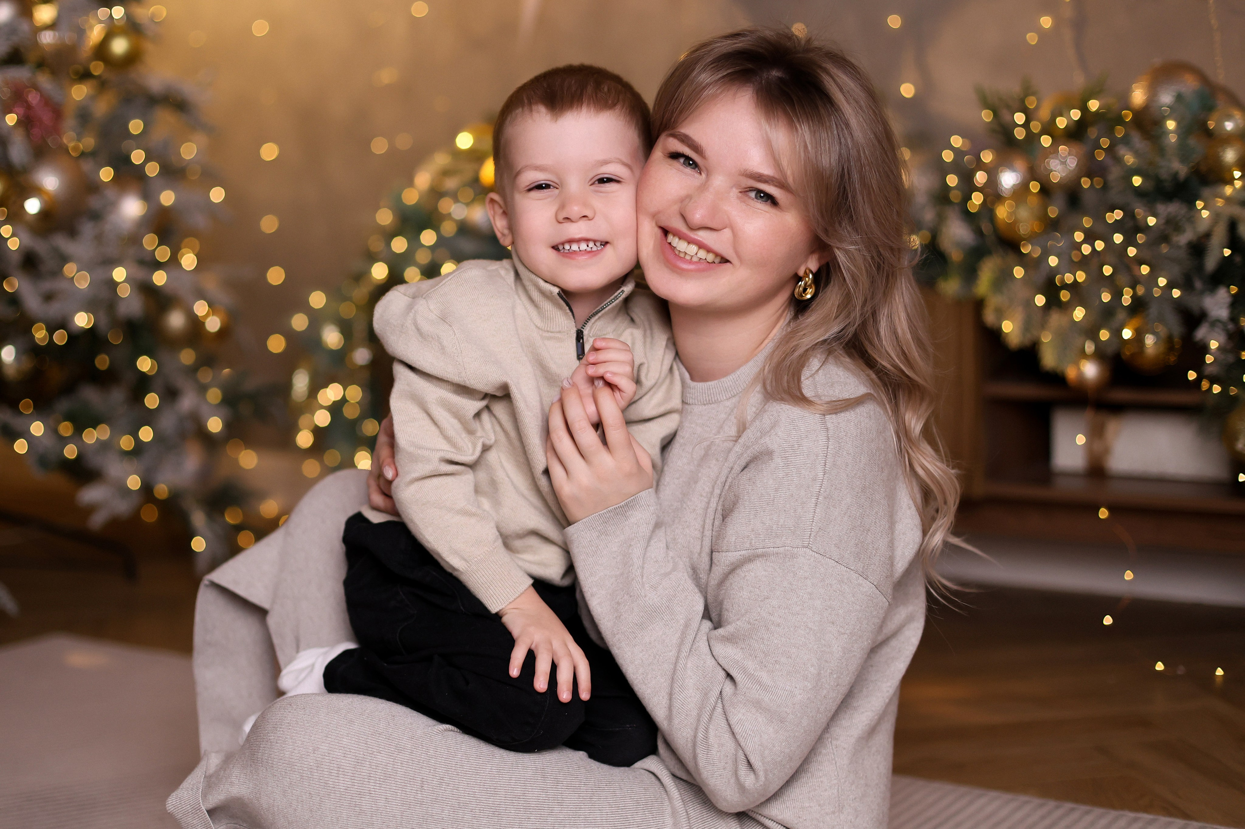 Семейная съёмка зал Лофт. ФОТОГРАФ ХАБАРОВСК АНАСТАСИЯ РАЧЕНКОВА