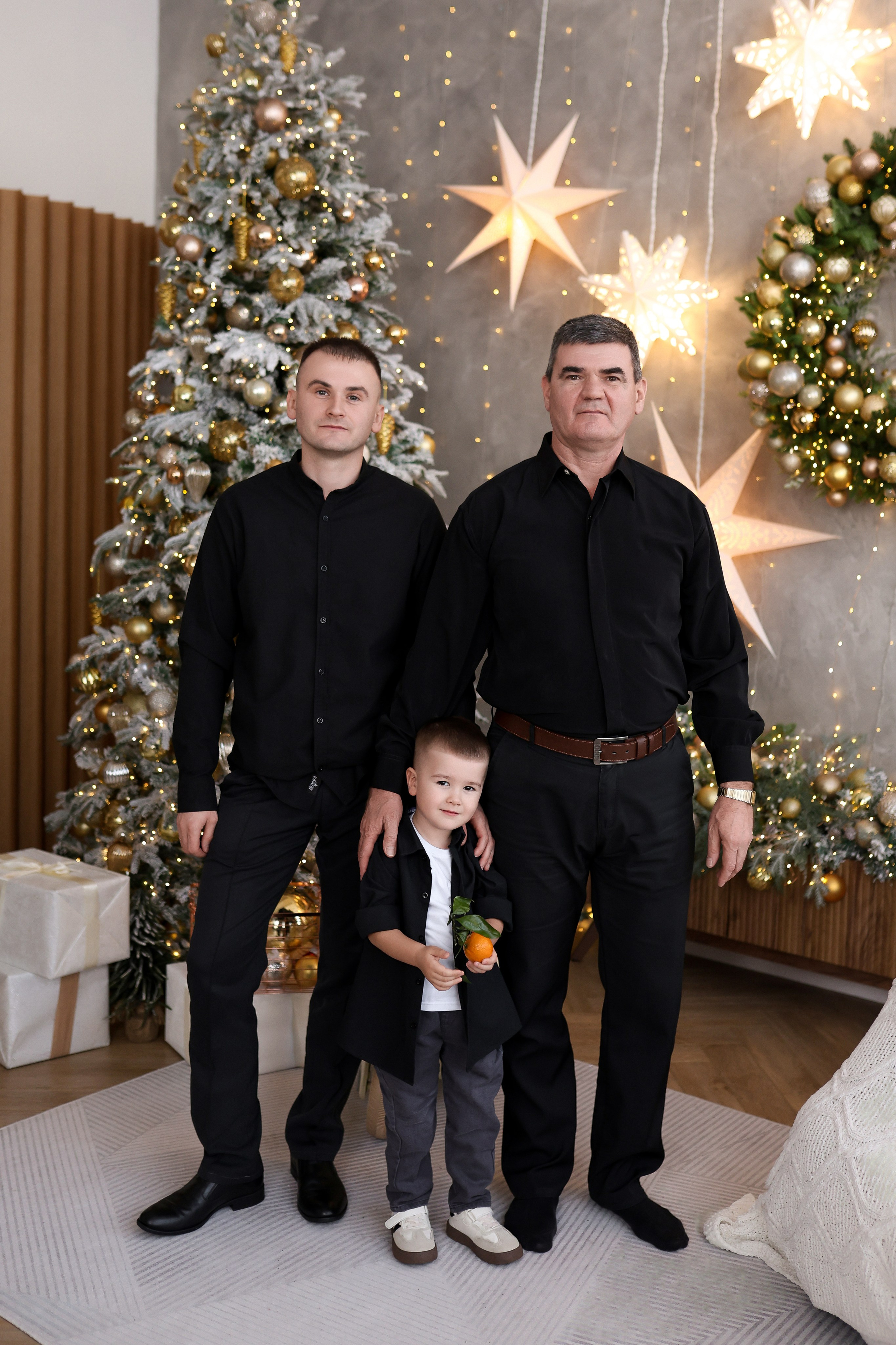 Семейная съёмка зал Лофт. ФОТОГРАФ ХАБАРОВСК АНАСТАСИЯ РАЧЕНКОВА