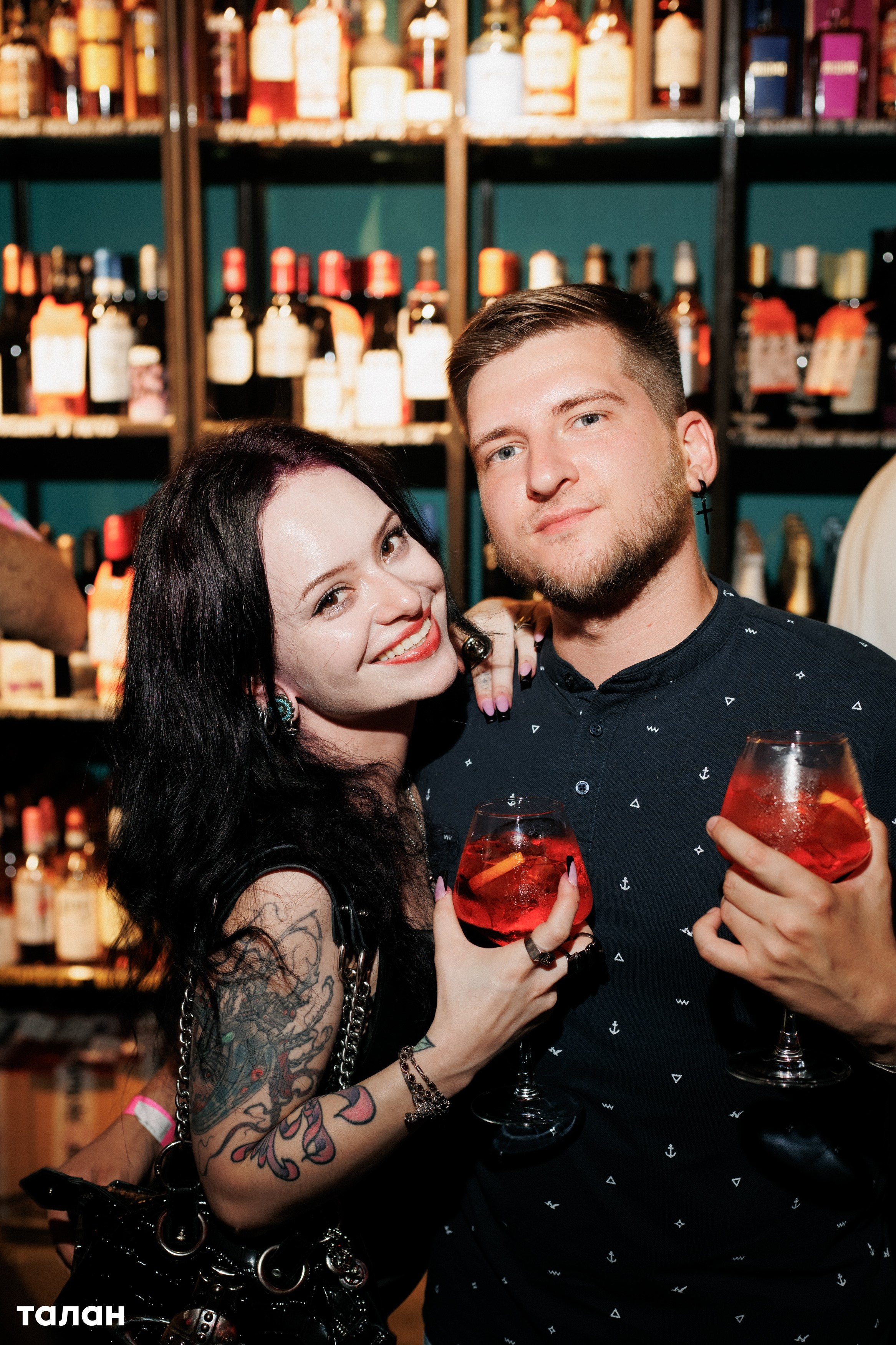 ВИНОТЕКА [бар+магаз] — BIRTHDAY PARTY. СВОИ. ФОТООТЧЕТЫ-СОБЫТИЯ-МЕСТА