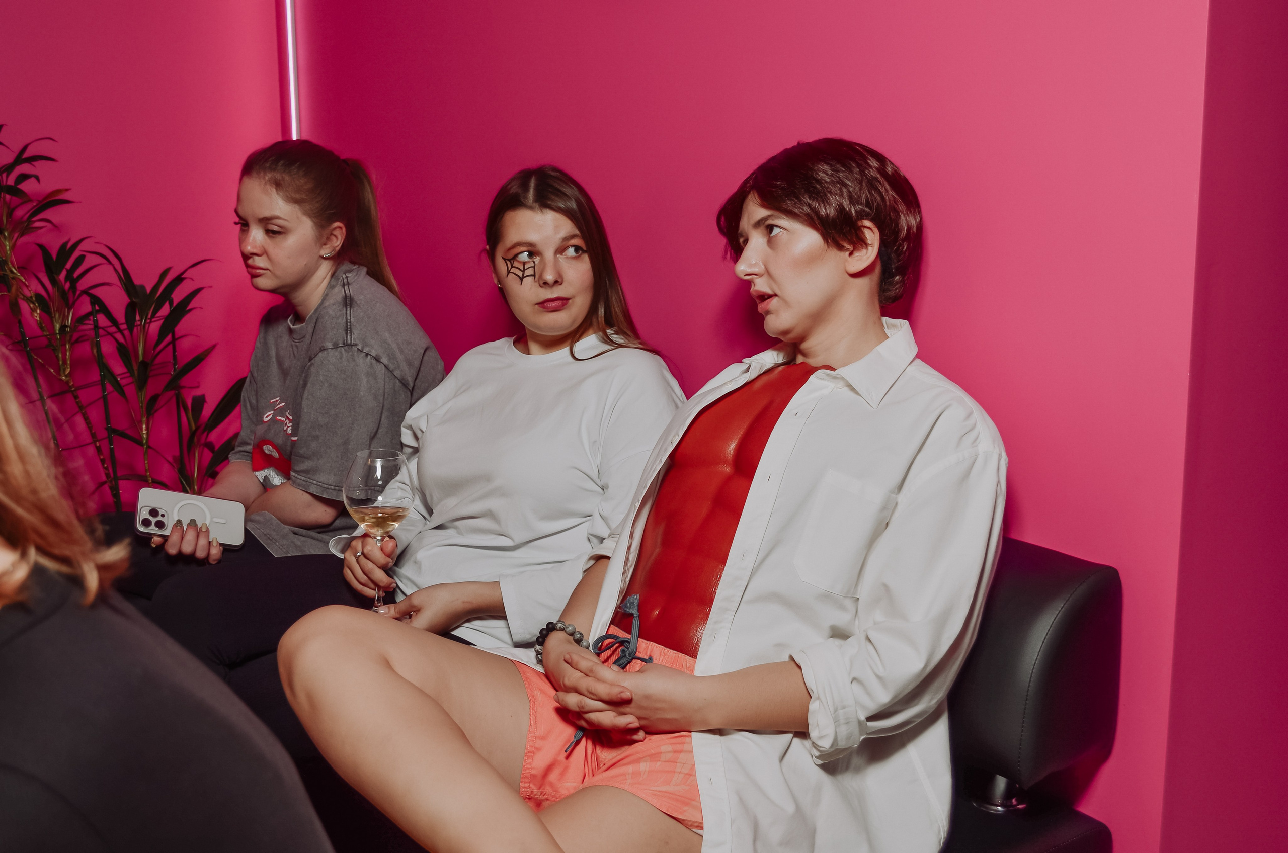 Фоторепортаж мероприятия в фитнес-клубе. Денисова Аля — фотограф для парных съемок и индивидуальных историй в Барнауле