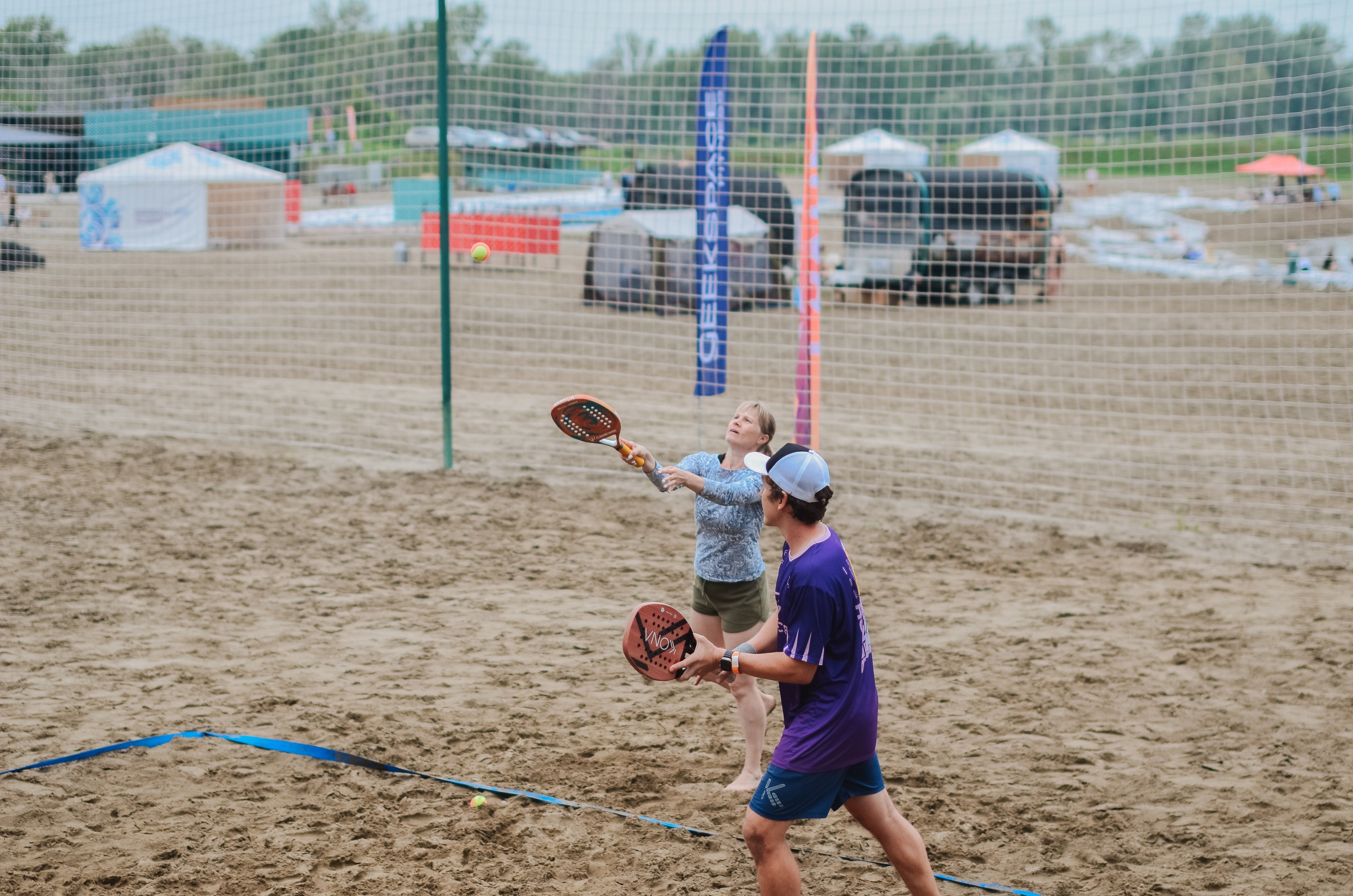 Фестиваль «Грань» 2025. Спортивная площадка. Денисова Аля — фотограф для парных съемок и индивидуальных историй в Барнауле