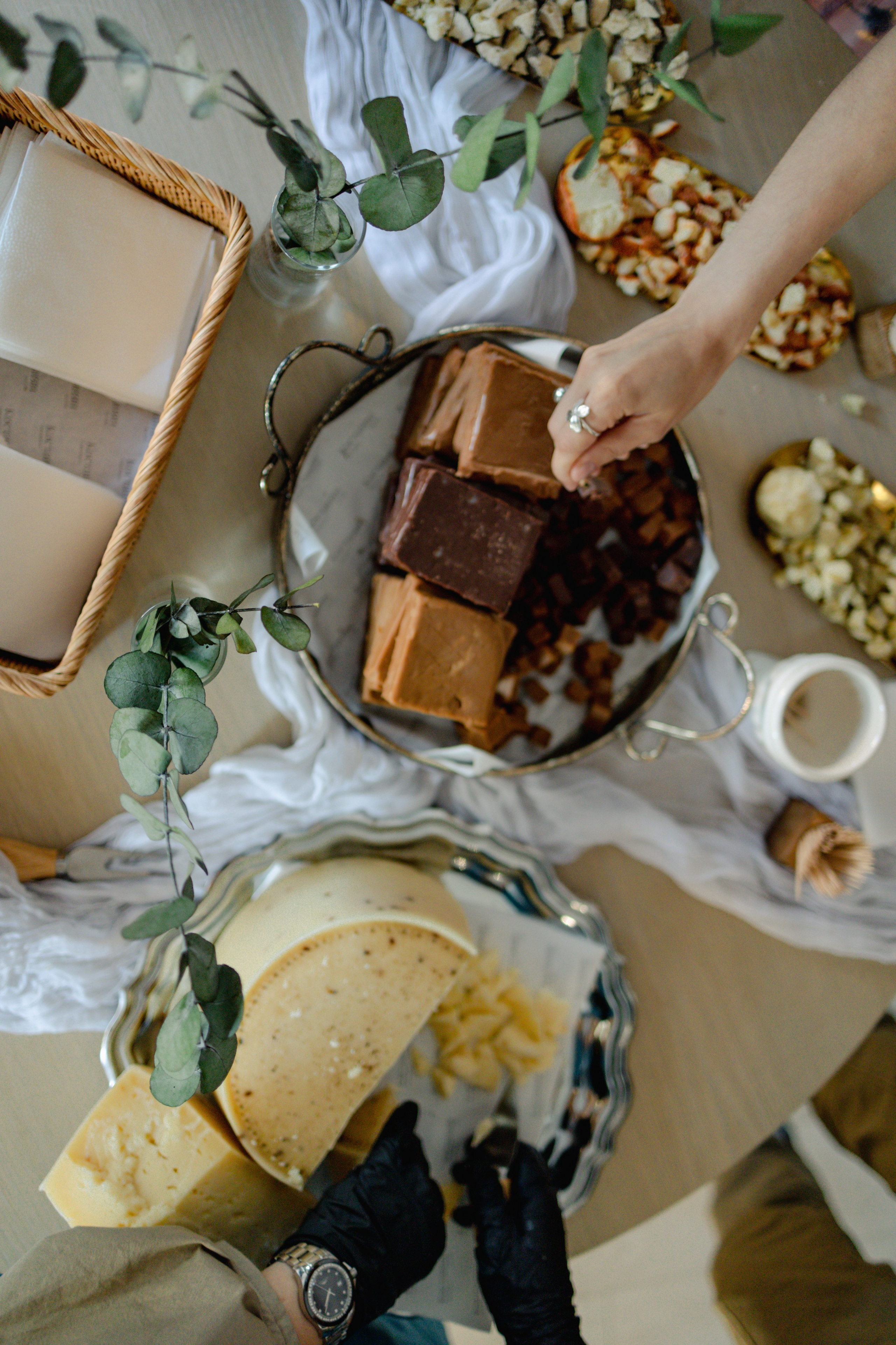 Крафтовый сыр на фуршете речного круиза