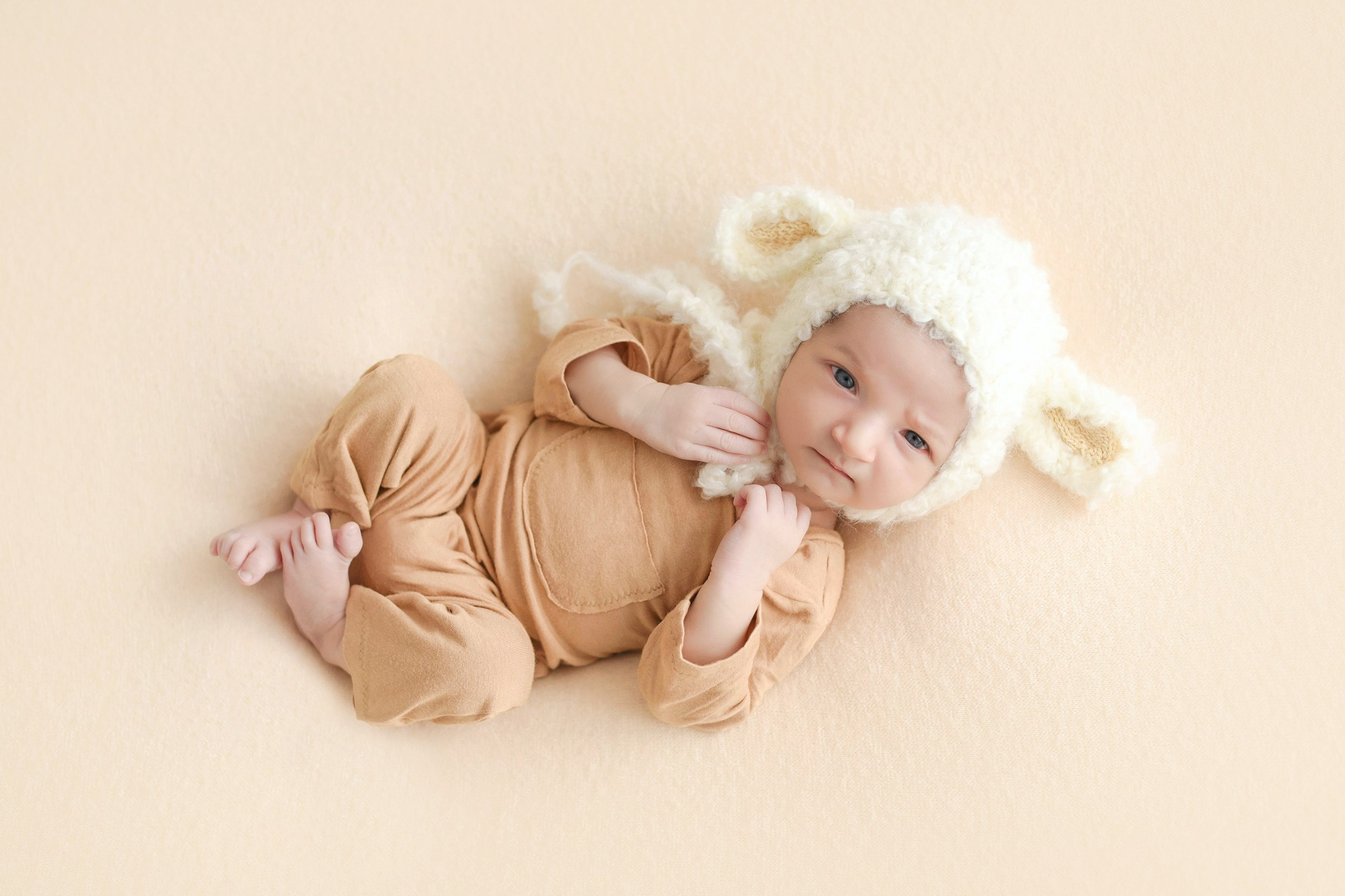 Новорожденные. Фотограф новорожденных Магнитогорск
