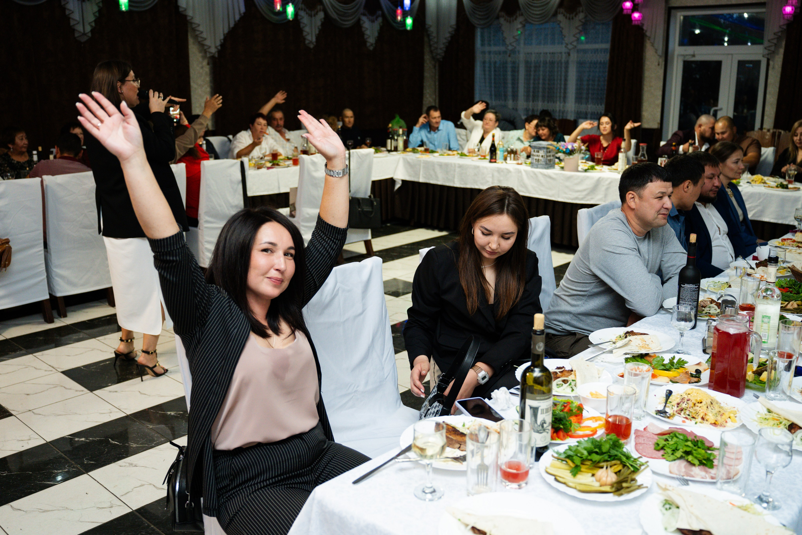 День рождения Альбины. Видеограф и Фотограф в Челябинске Ксения и Владимир Рюмины