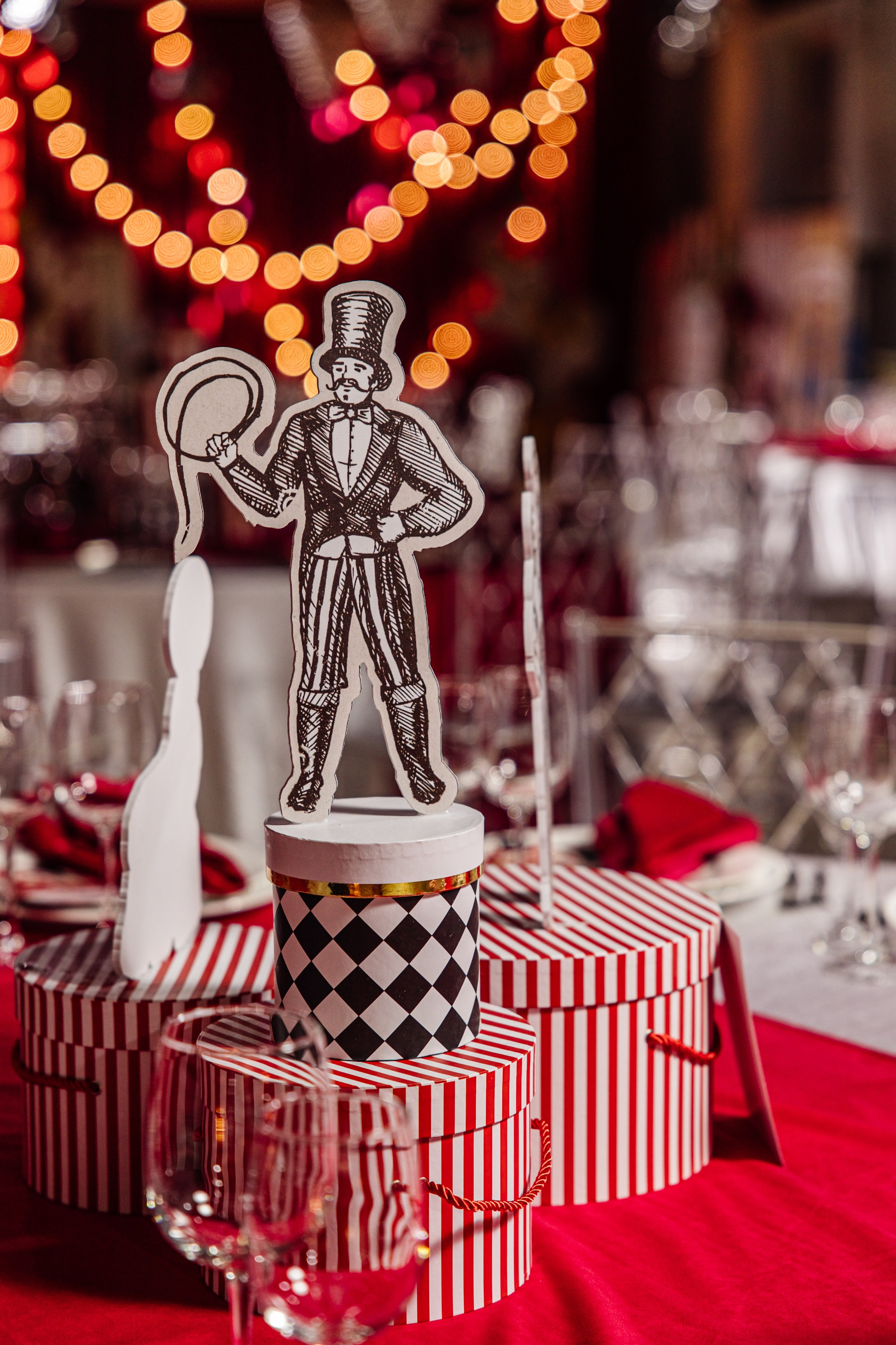 Корпоратив в стиле «Цирк». Репортажный фотограф Ольга Кочетова в Москве