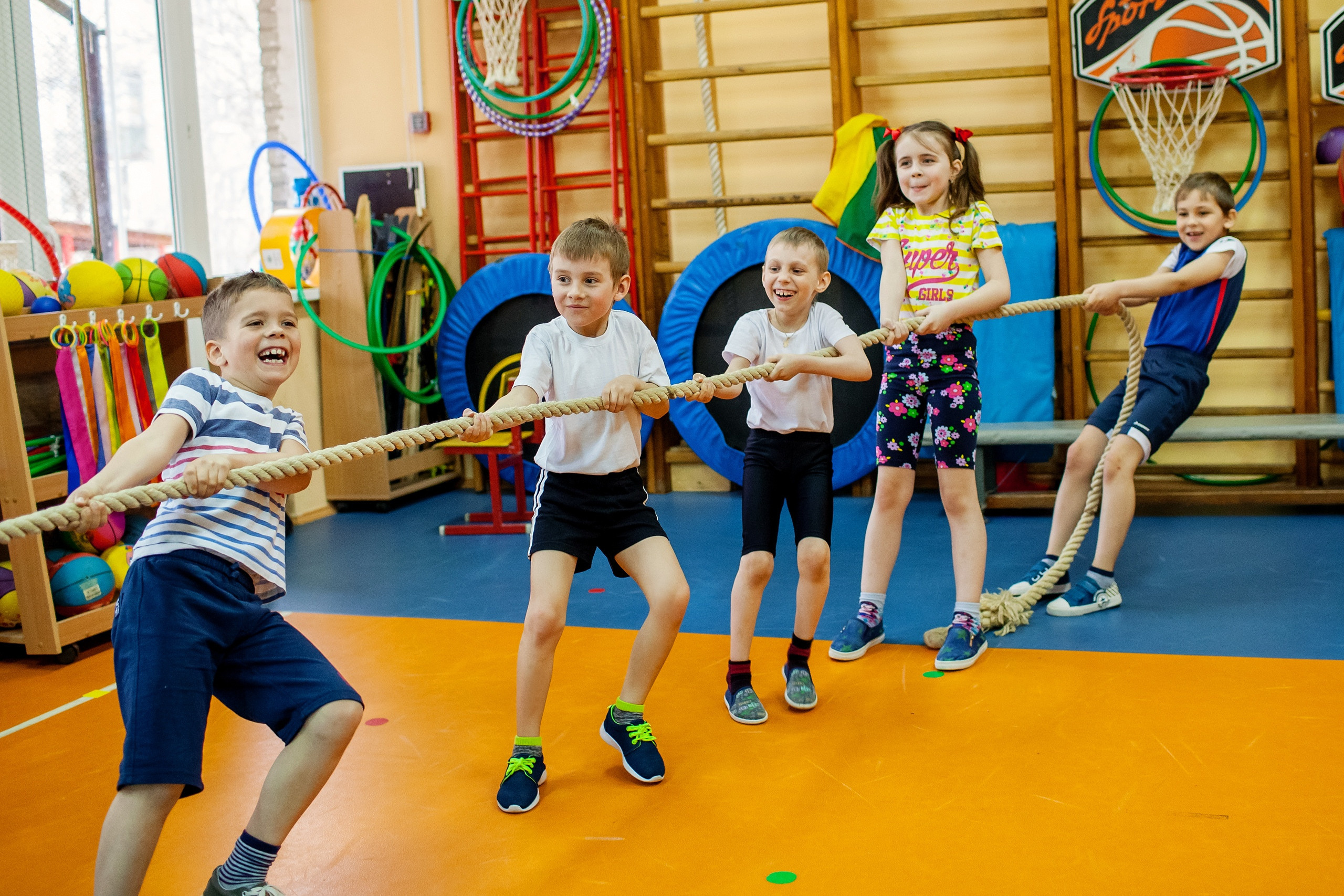 Фотография для выпускных альбомов в детском саду в выпускной группе в подготовительной группе детей фотограф для выпускных альбомов фото детей в группе мастер-класс детский портрет занятия в детском саду игры в детском саду физкультура в детском саду