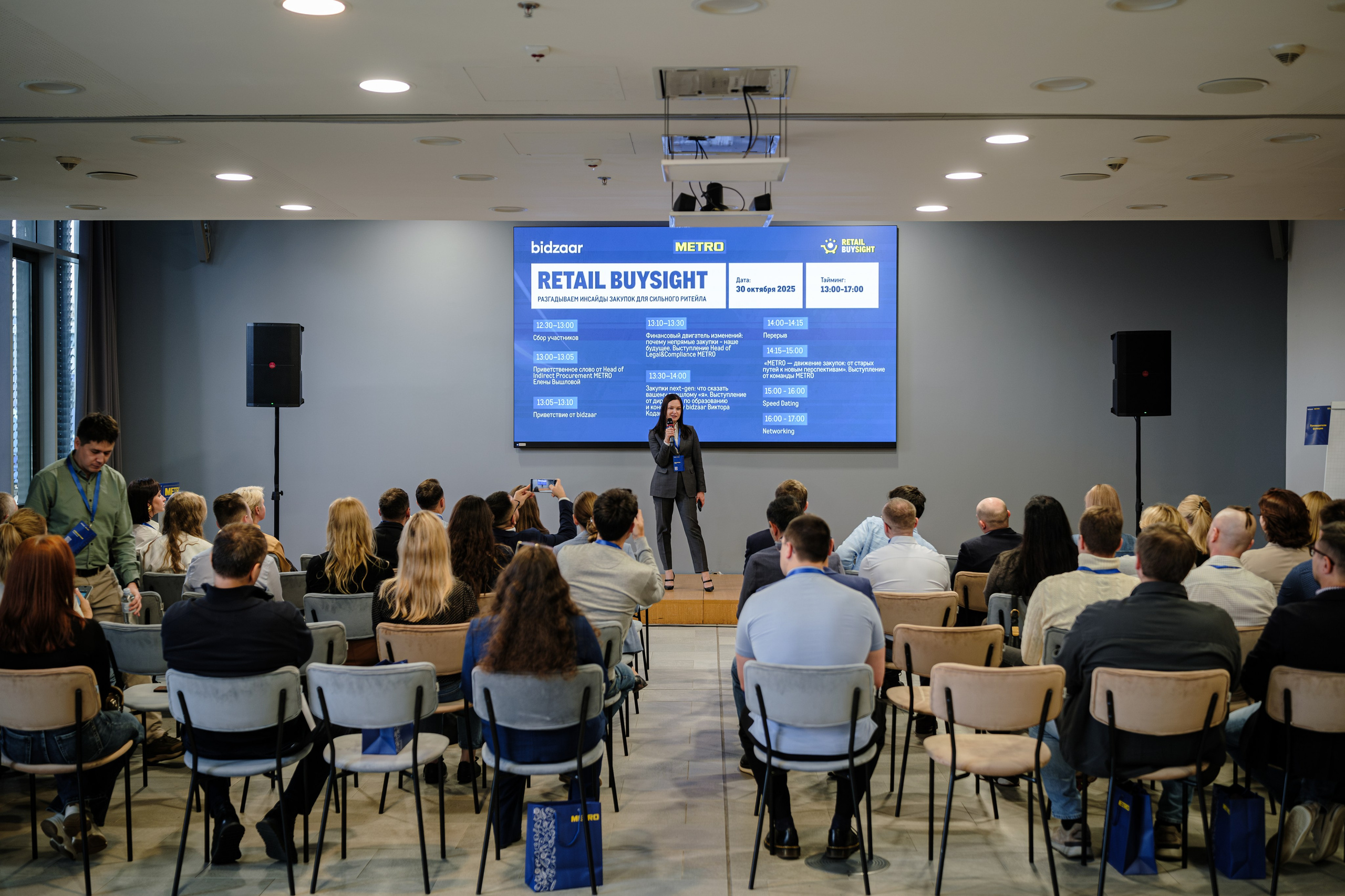 METRO. Репортажный и портретный фотограф в Москве Илья Спиридонов