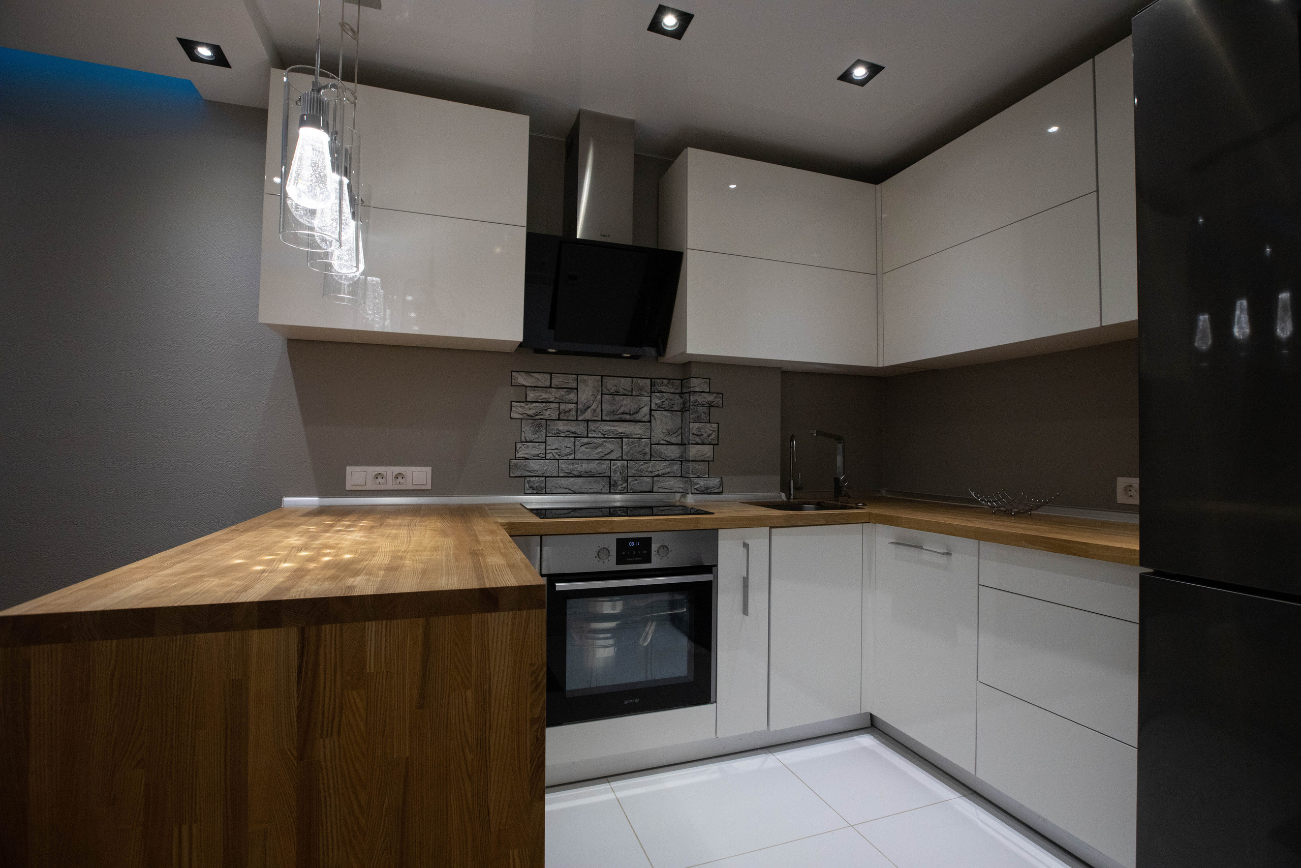 Apartments. Репортажный и свадебный фотограф во Владивостоке Максим Цой