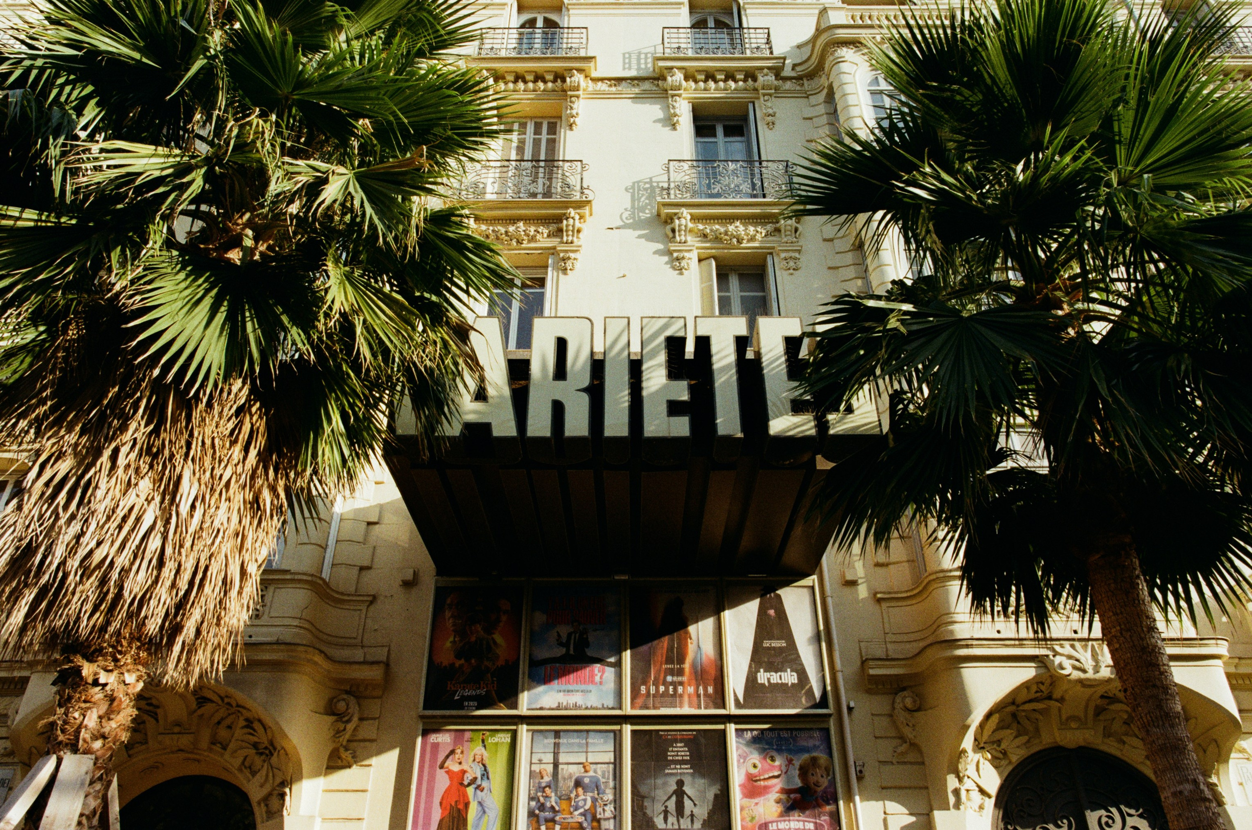 The contract // france, nice. EVER EXPOSED