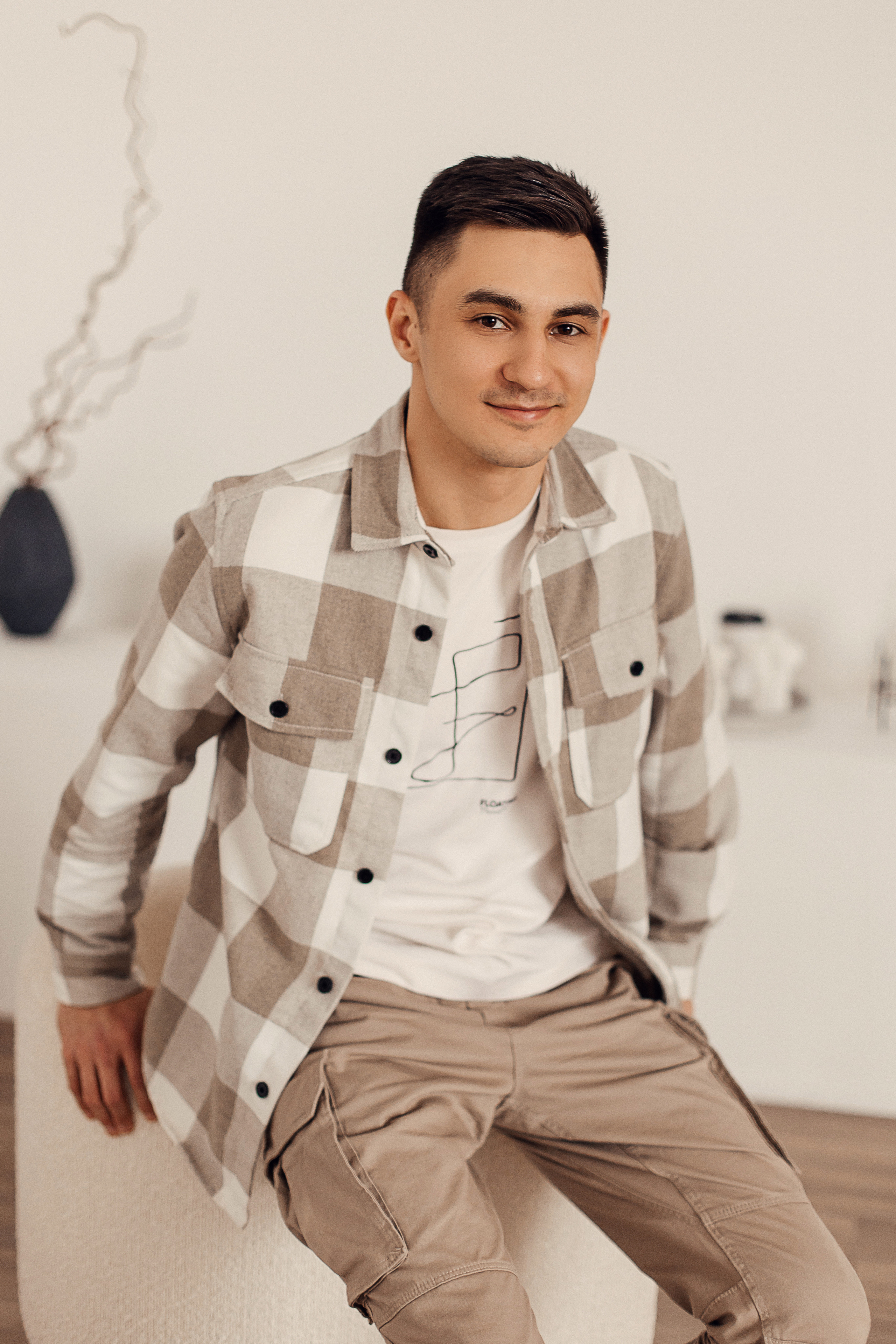 Фотограф Казань Фотосессия Казань  Мужской портрет Портрет Фотостудтя Казань Дневной Свет