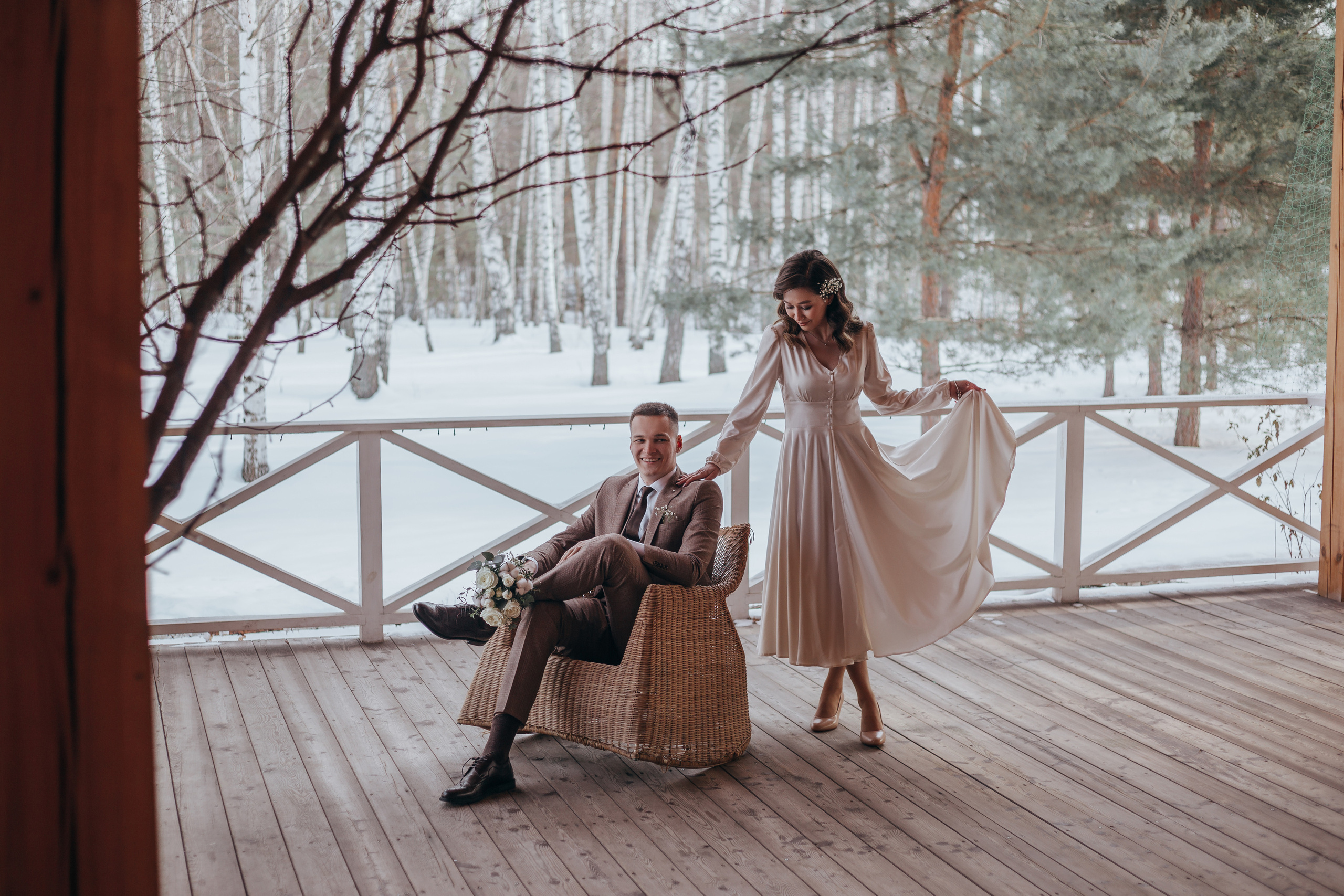 Свадебный фотограф Свадьба Казань Утро невесты Студия Казань Фотограф Казань Фотосессия Казань Жених Музей Прогулочная фотосессия Свадебные локации Свадебная локация Кремлевская улица Отель Отель Ривьера Зимняя фотосессия Уличная фотосессия