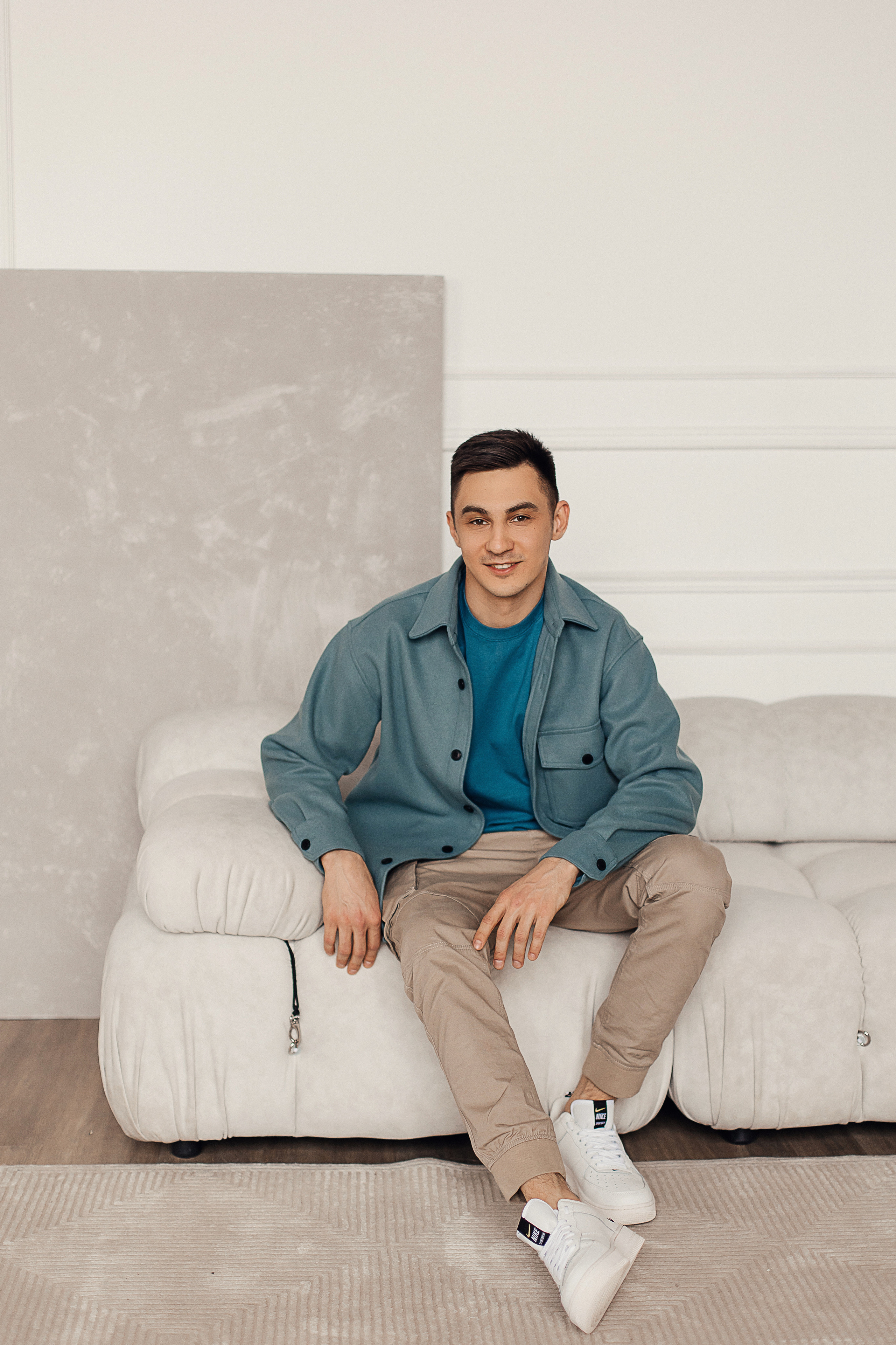 Фотограф Казань Фотосессия Казань  Мужской портрет Портрет Фотостудтя Казань Дневной Свет