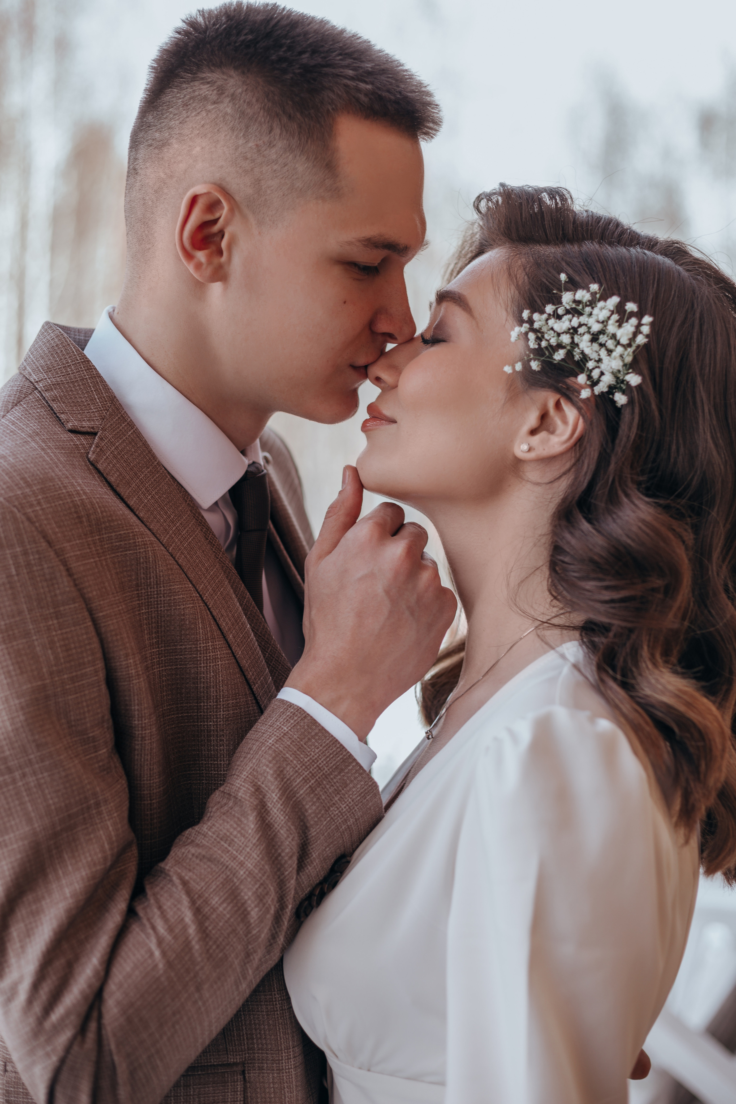 Свадебный фотограф Свадьба Казань Утро невесты Студия Казань Фотограф Казань Фотосессия Казань Жених Музей Прогулочная фотосессия Свадебные локации Свадебная локация Кремлевская улица Отель Отель Ривьера Зимняя фотосессия Уличная фотосессия