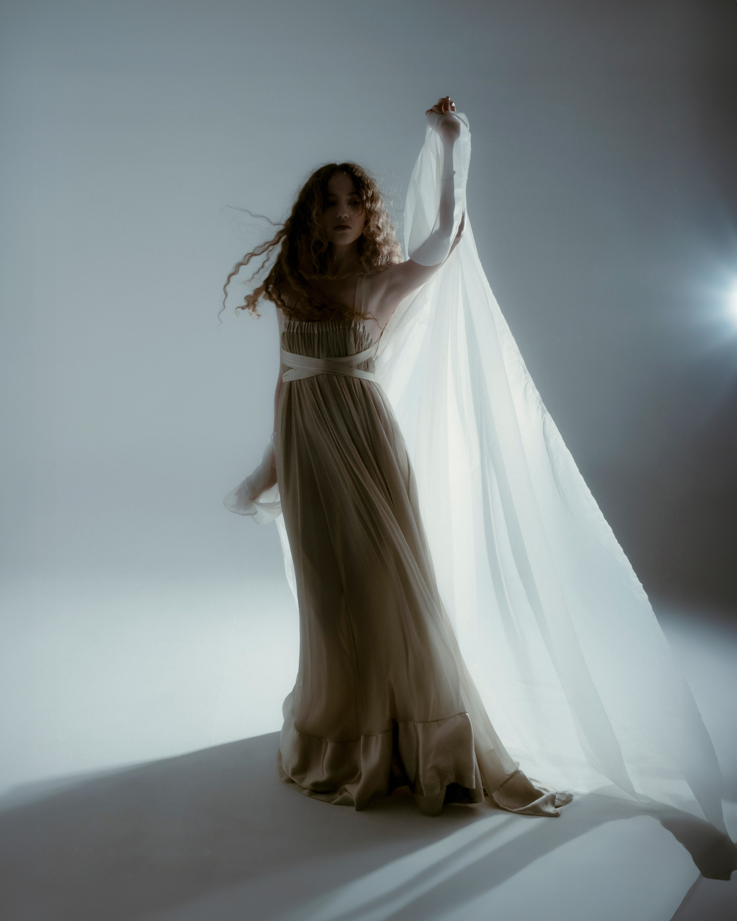 NYMPH. Коммерческий и fashion-фотограф в Санкт-Петербурге Олеся Поле