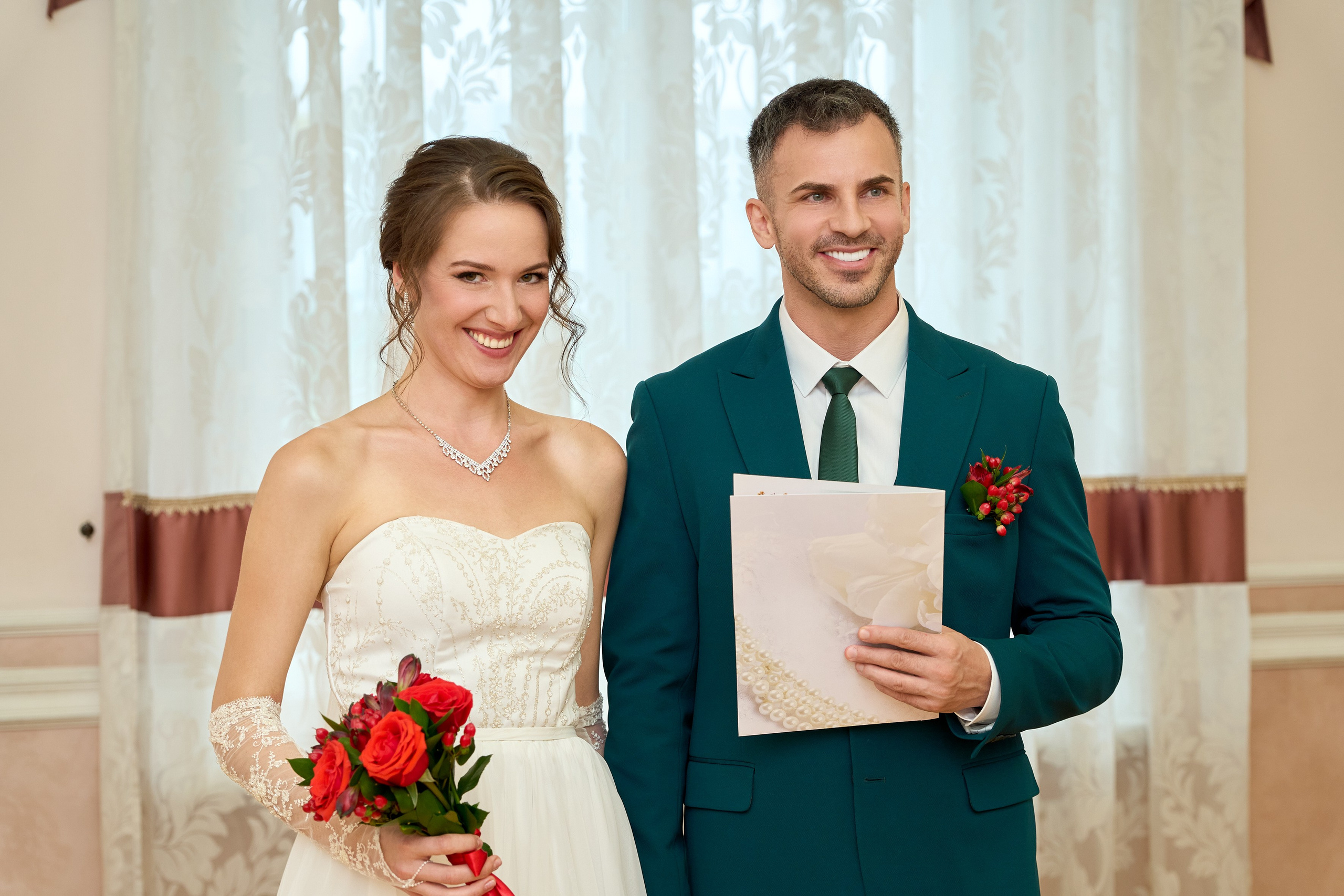 В ЗАГСе. Репортажный и портретный фотограф в Томске Ларионов Артём