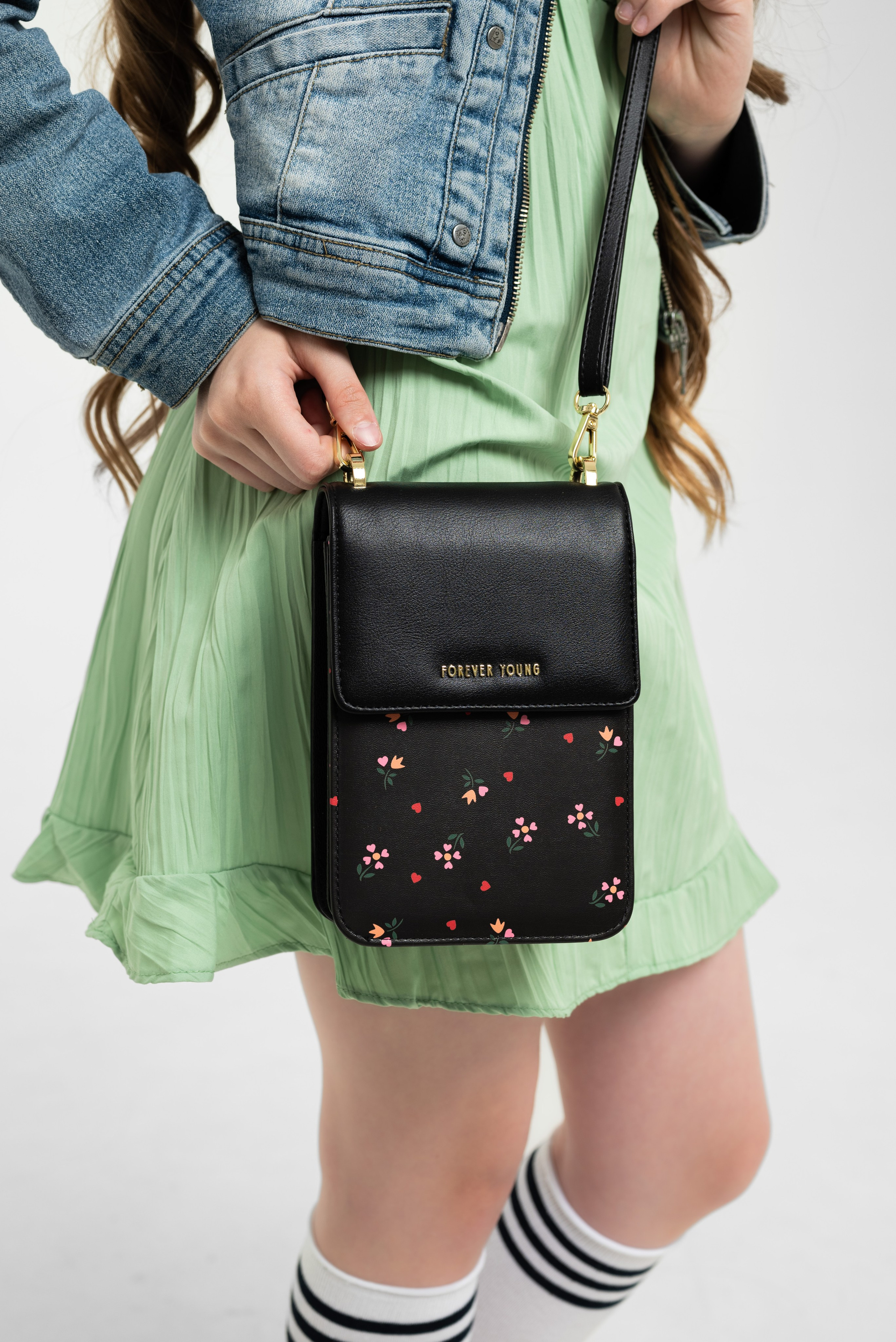 Детские сумки. Предметный фотограф, фото для маркетплейсов Пятигорск, КМВ