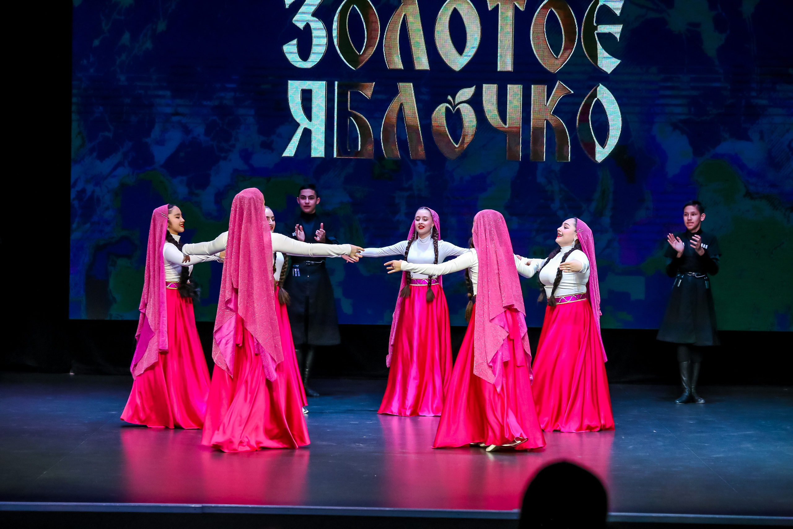 19 апреля, г. Казань. Золотое яблочко