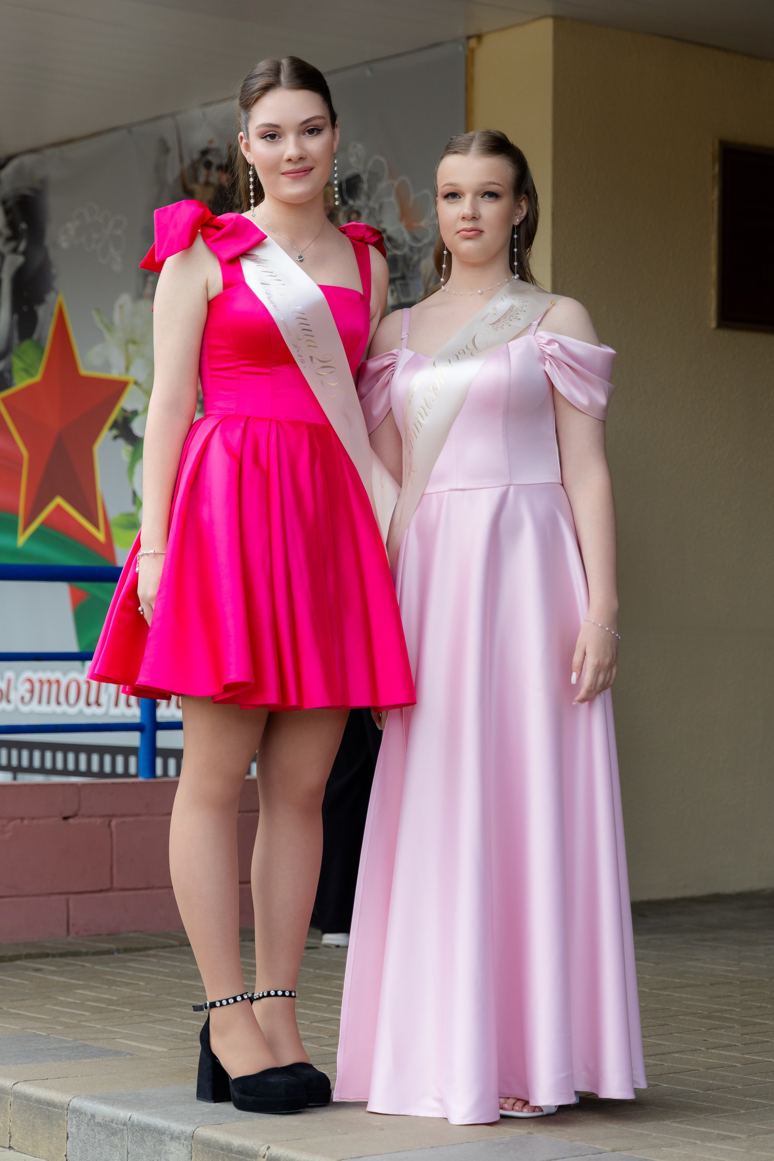 Школьный выпускной 2025 год в Минске, Беларуси. Свадебный фотограф в Минске/Беларуси Сергей Спиридонов