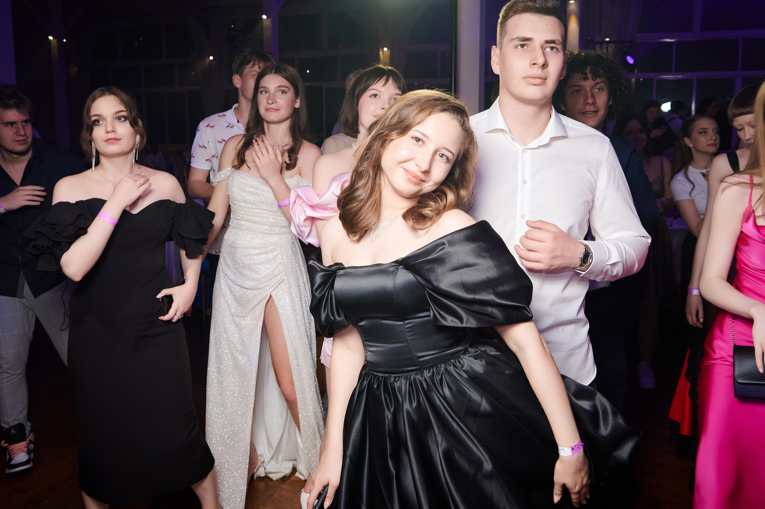 Школа. Выпускные 11 классы. Goganaft.ru — Репортажный фотограф в Москве Георгий Коненков