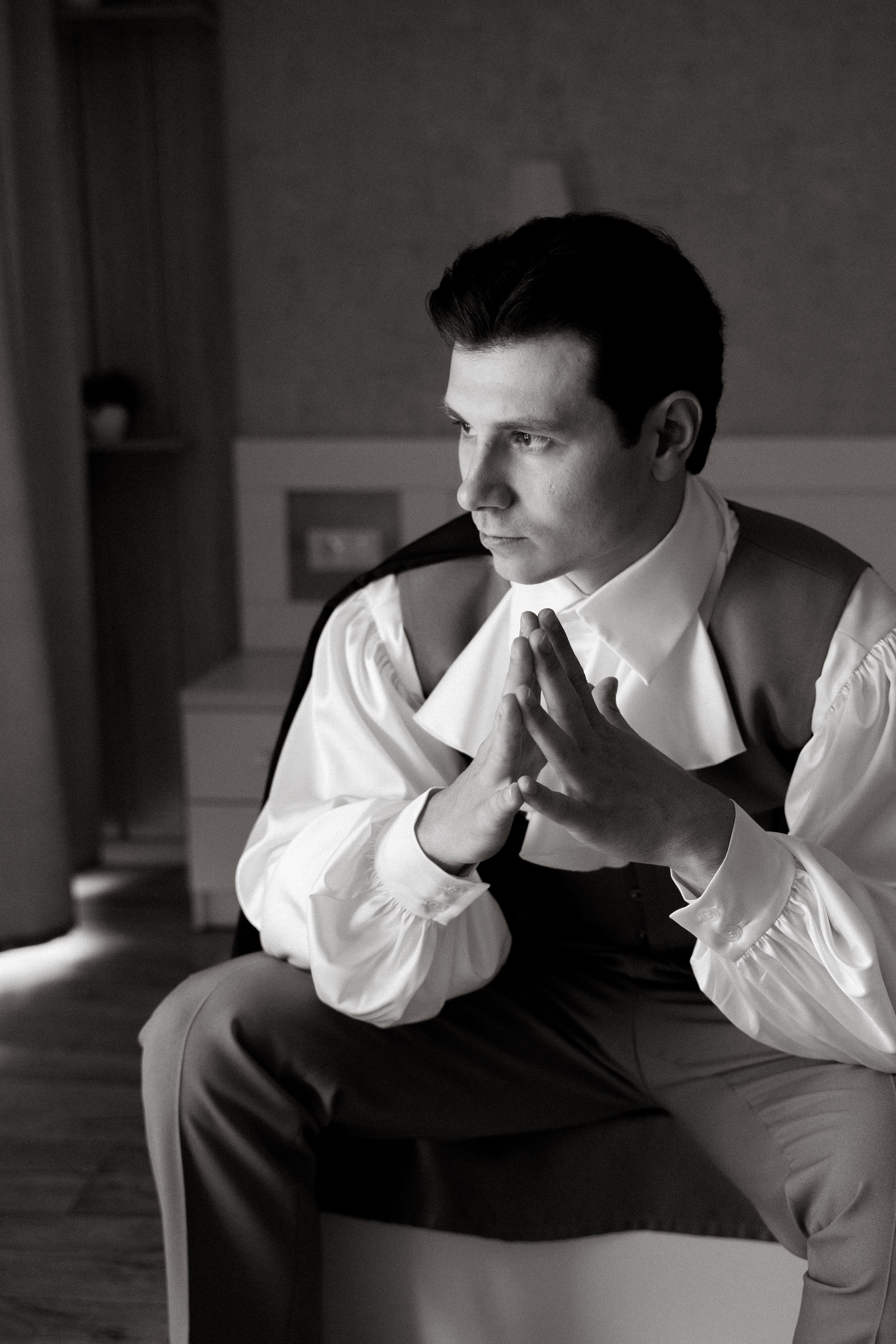 фотосессия сборов жениха