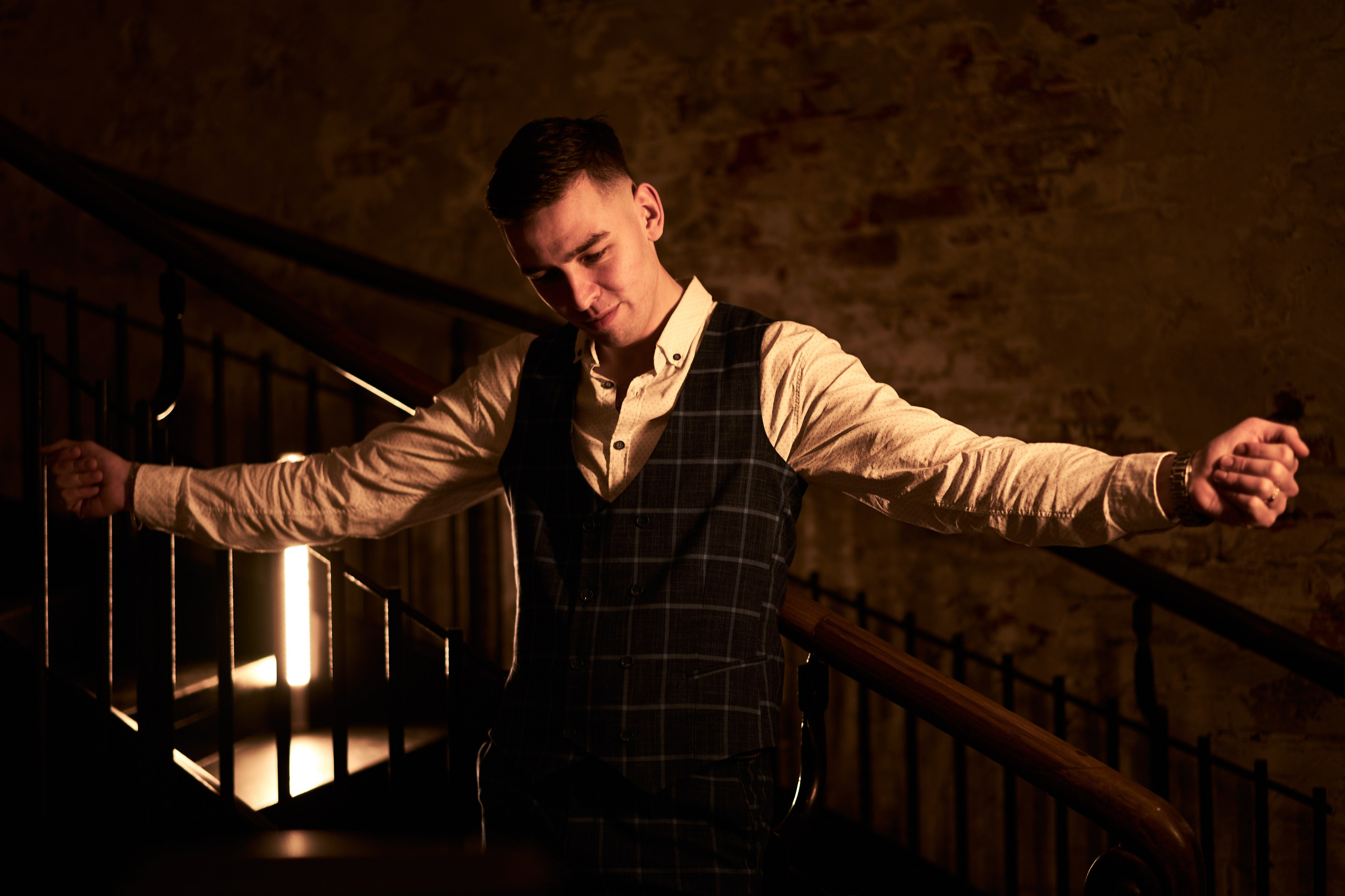 Мужская фотосессия ресторан. Фотограф Екатеринбург Кокшарова Александра