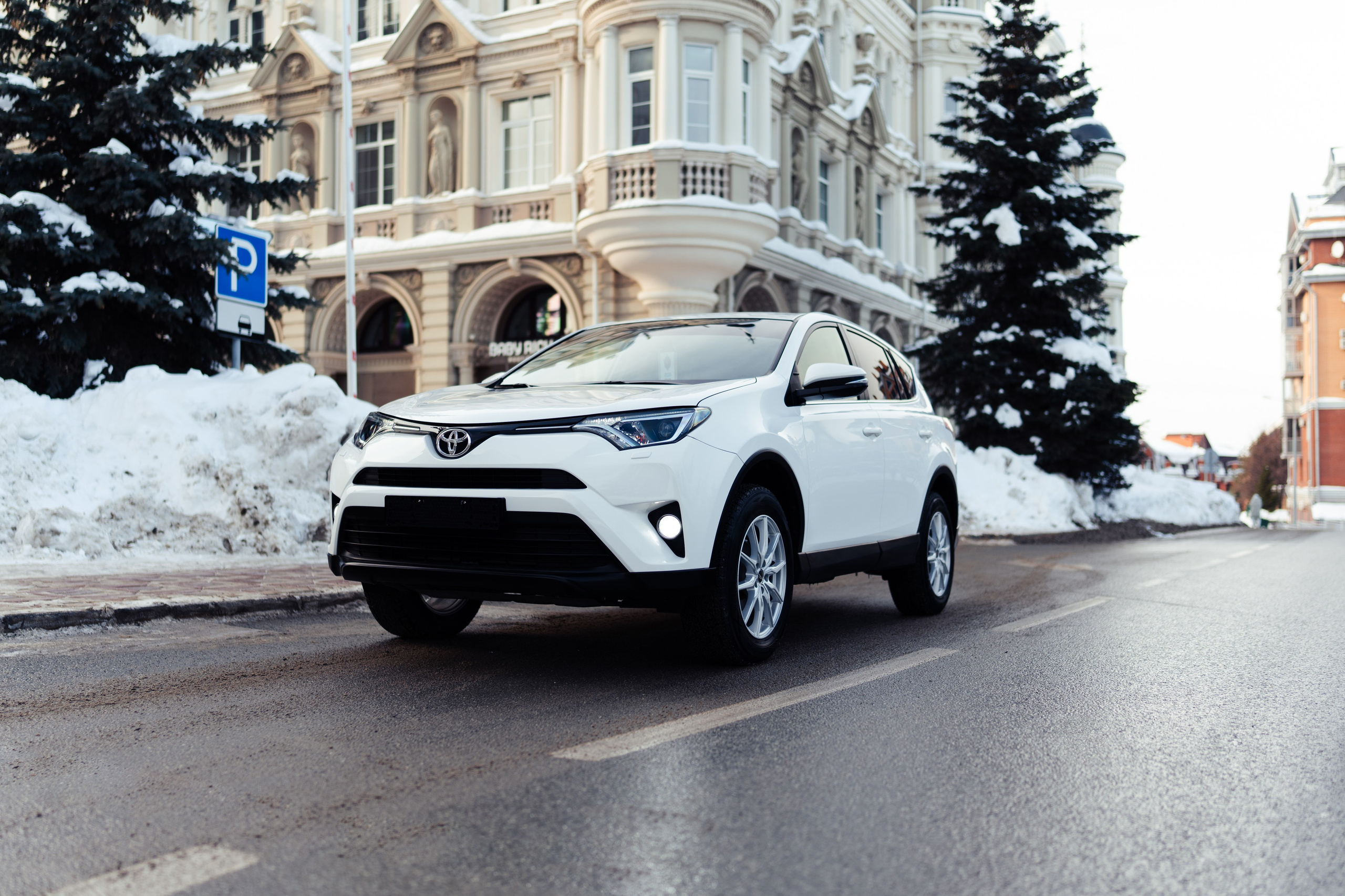 Toyota RAV4. Фотограф в СПБ Алмаз Камаев