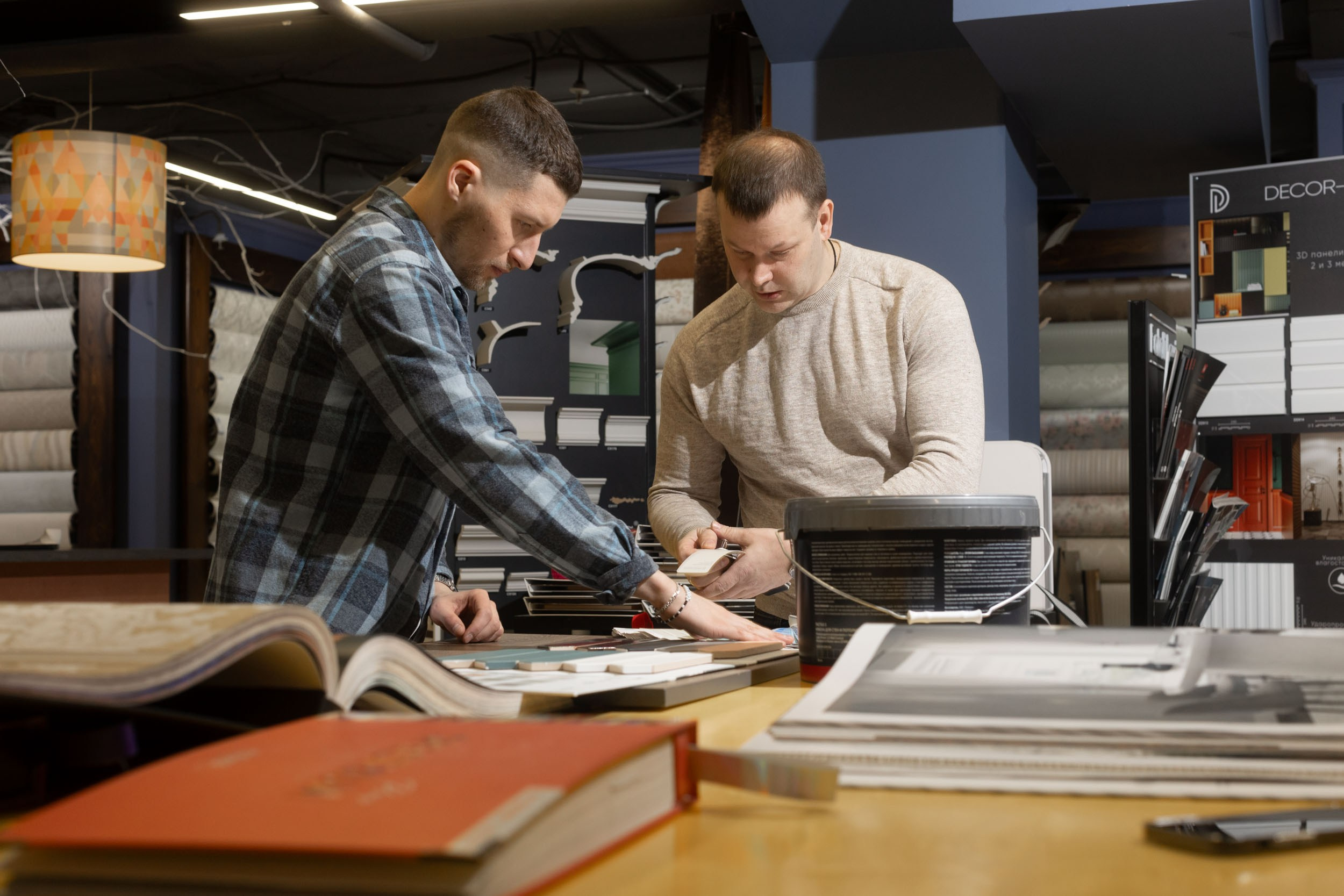 Рабочие будни дизайнеров