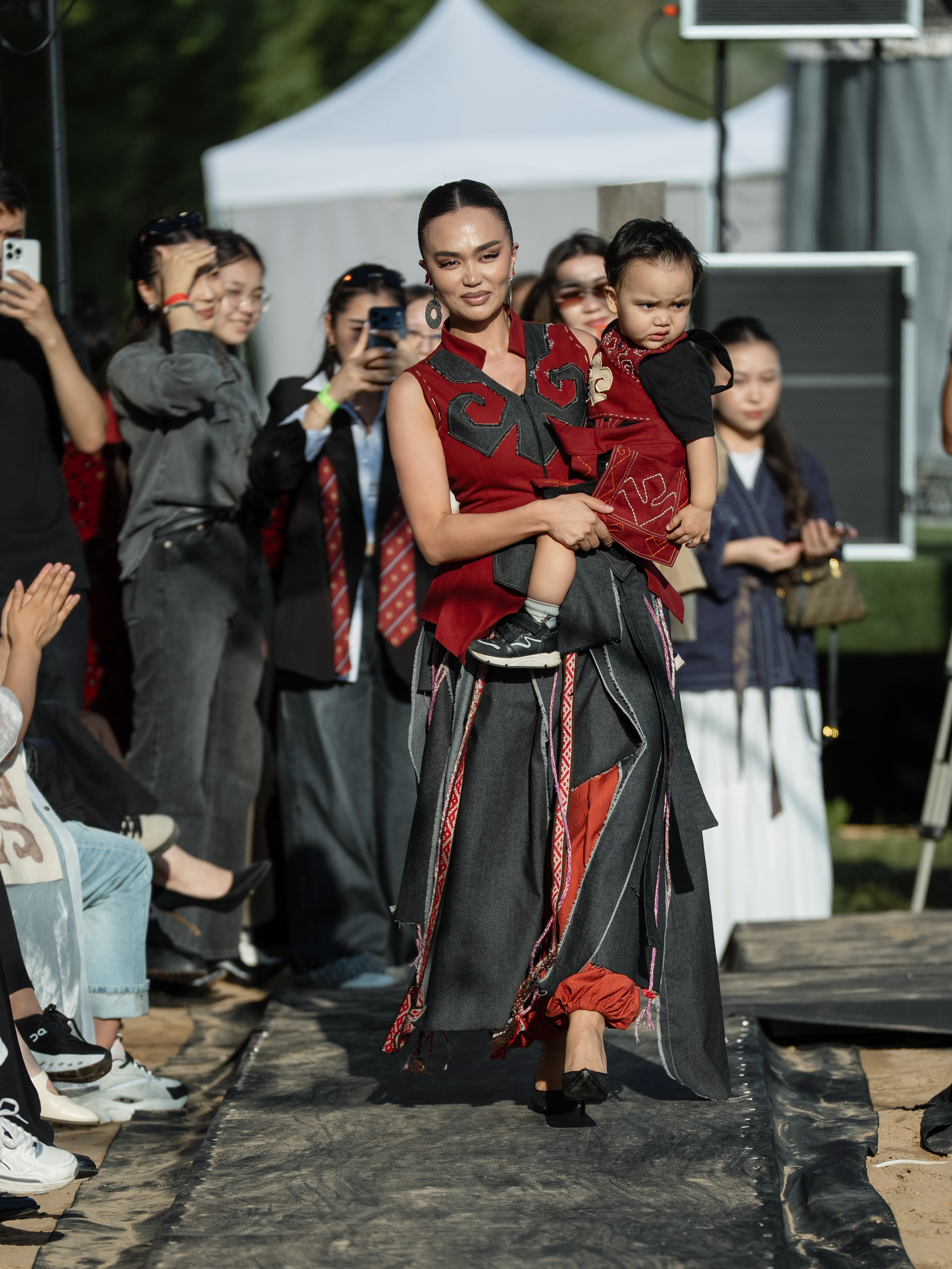 Brand Darideiya. Сайт Алматинского НЮ АРТ, будуар и фэшн фотографа Дениса Карпенко