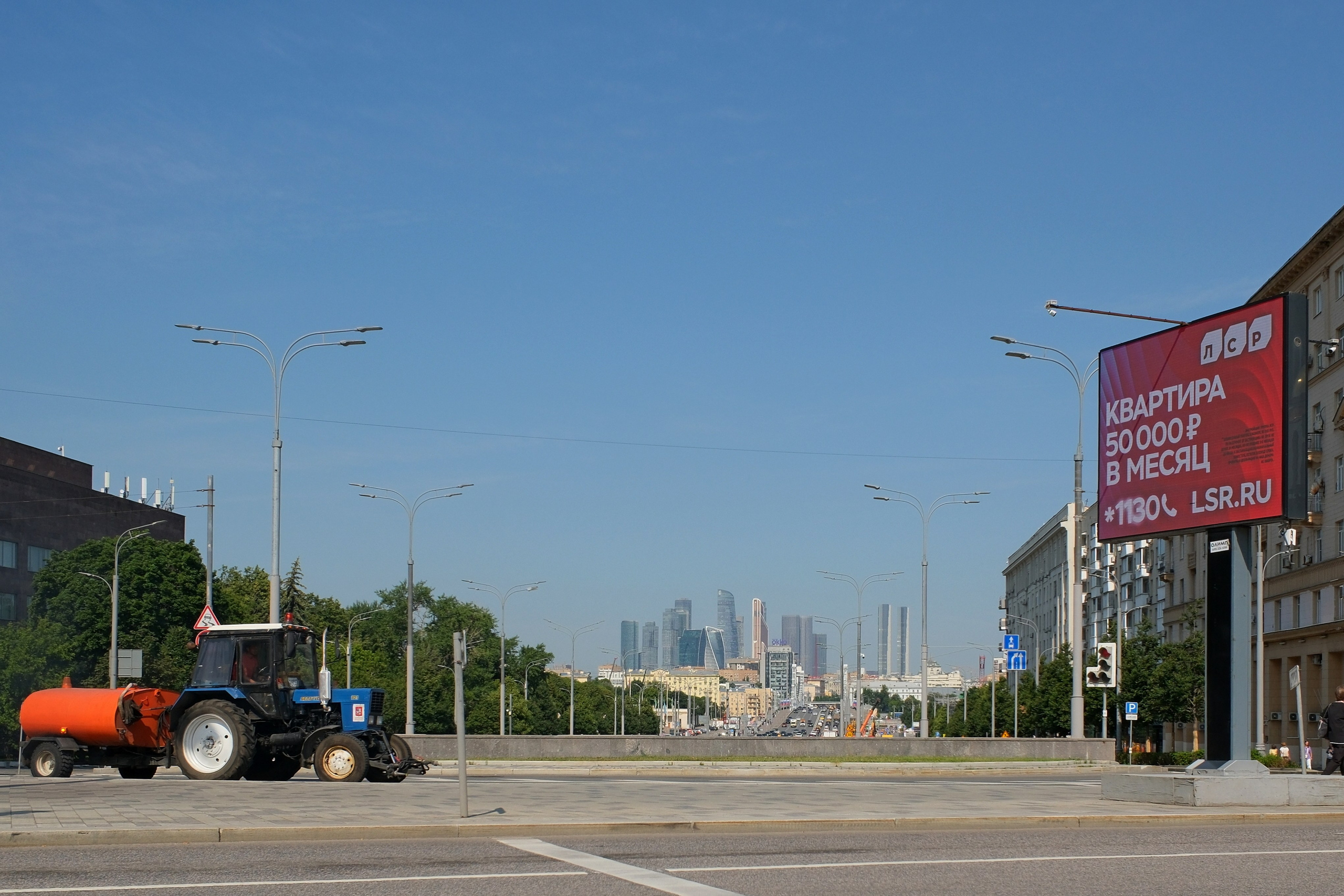 Улица, люди, жизнь…