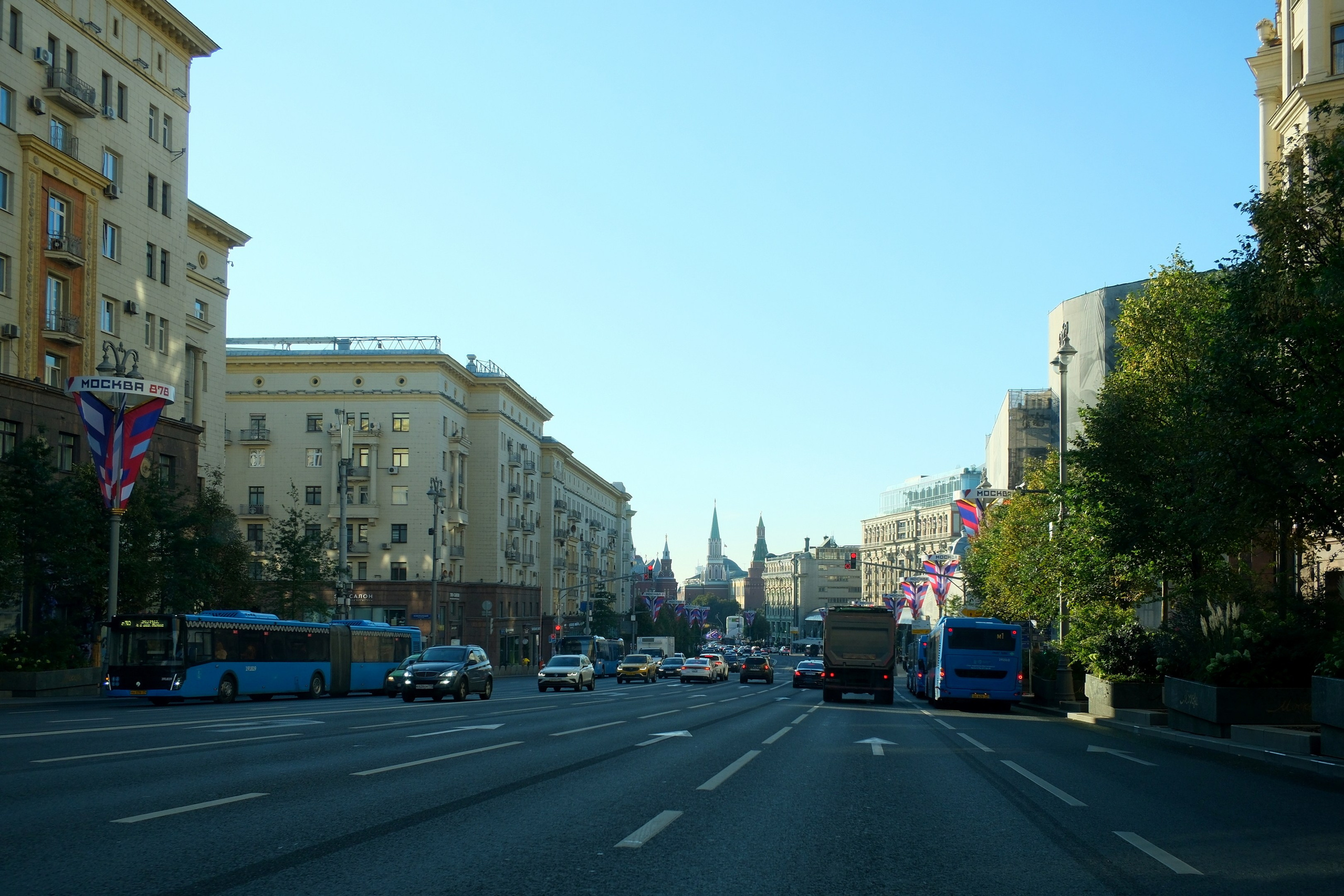 Сентябрь 2025. Улица, люди, жизнь…