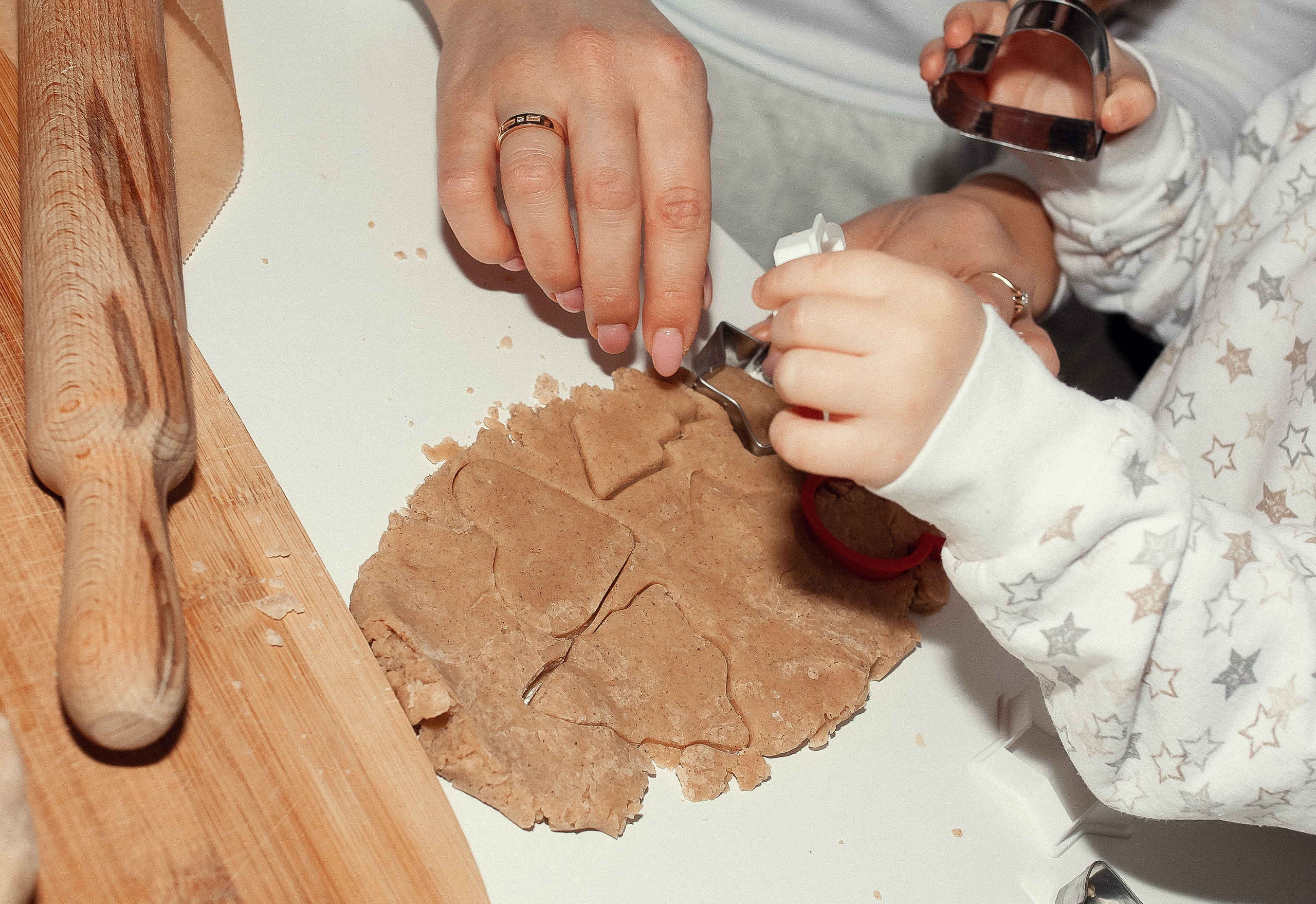 Таня и Ариша. Имбирные печеньки. Профессиональный фотограф, Москва |Видное Елена Елизарова