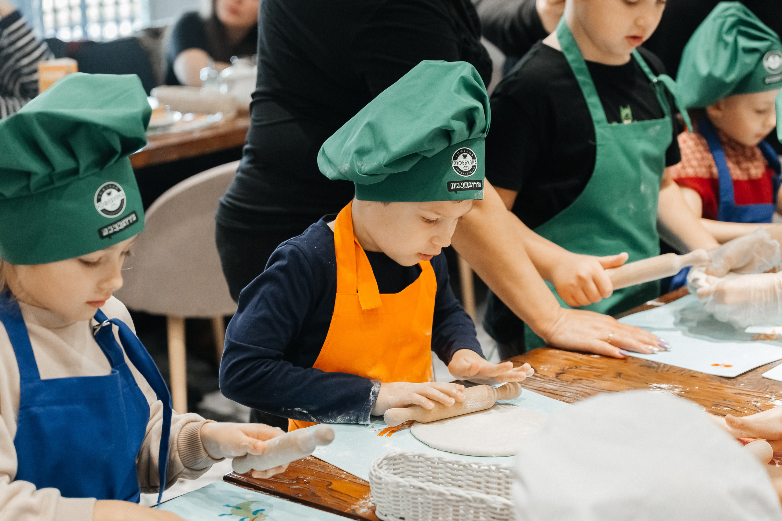 Детский мастер-класс в «Кофебулка». Фотограф Кемерово | Сергей