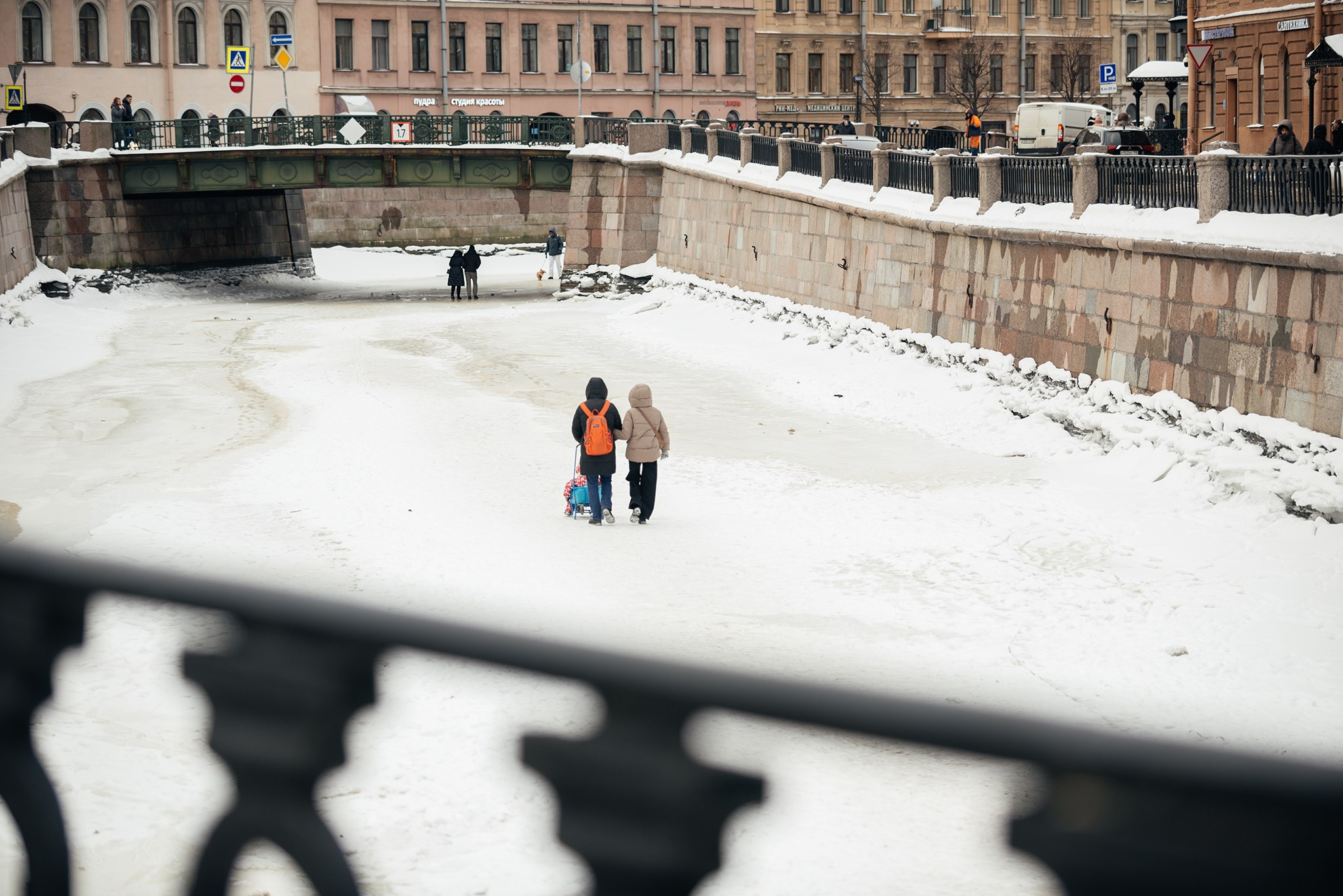 Стрит. Февраль 26. Репортажный фотограф в Санкт-Петербурге Анастасия Клёпова