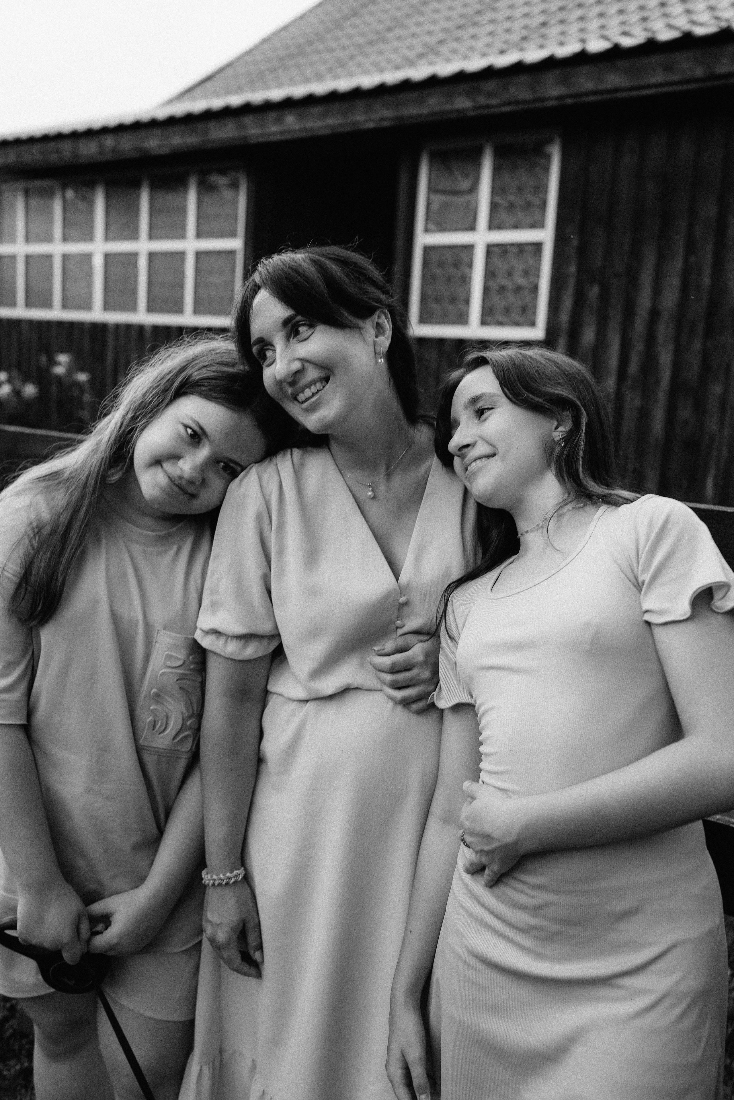 Иван, Анна, Настя, Арина и Теффи. Семейный фотограф Юлия Власова