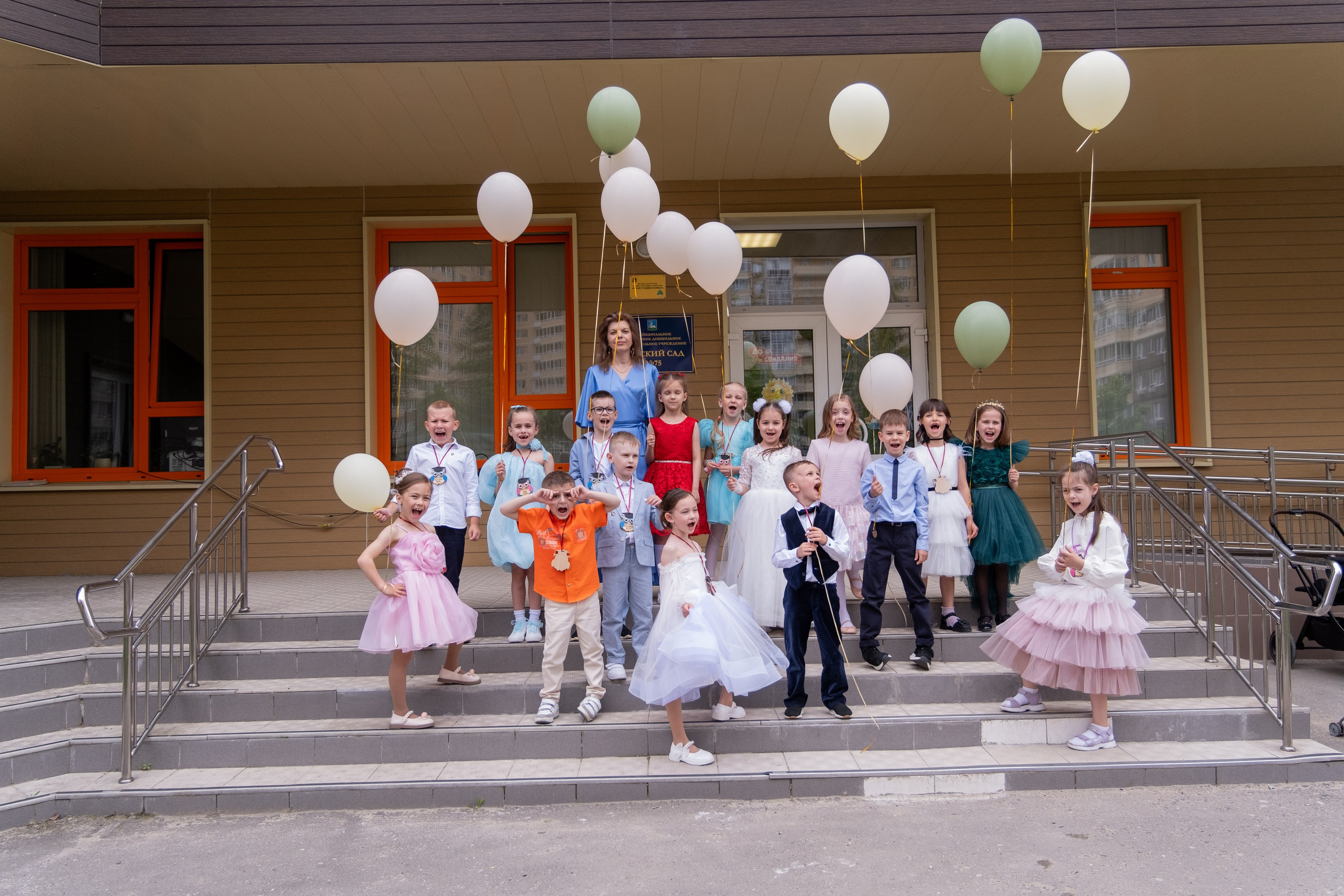 Выпускной. Профессиональный фотограф в Москве и Одинцово Родика Архип